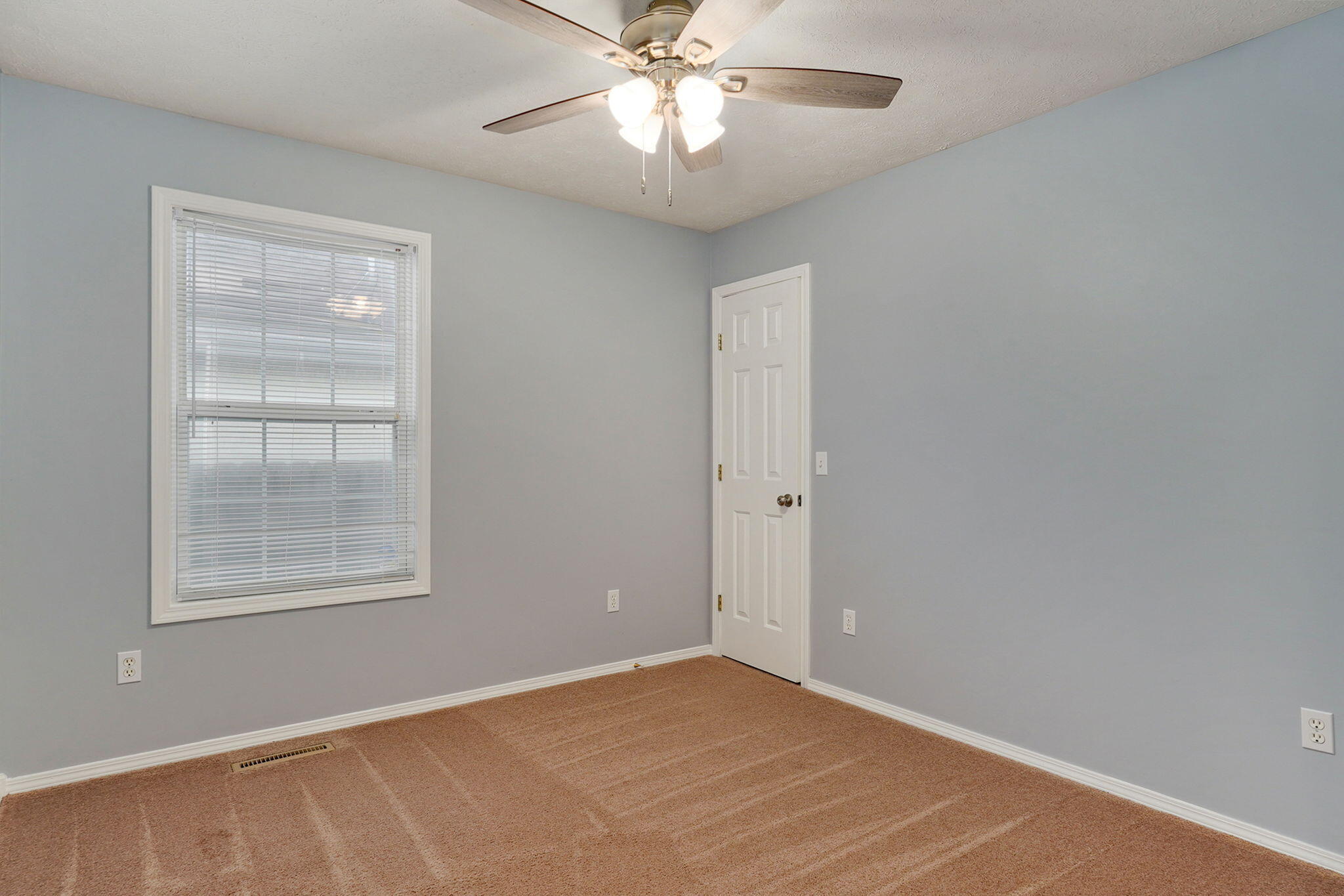 409 West Black Oak Road Property Photo 12