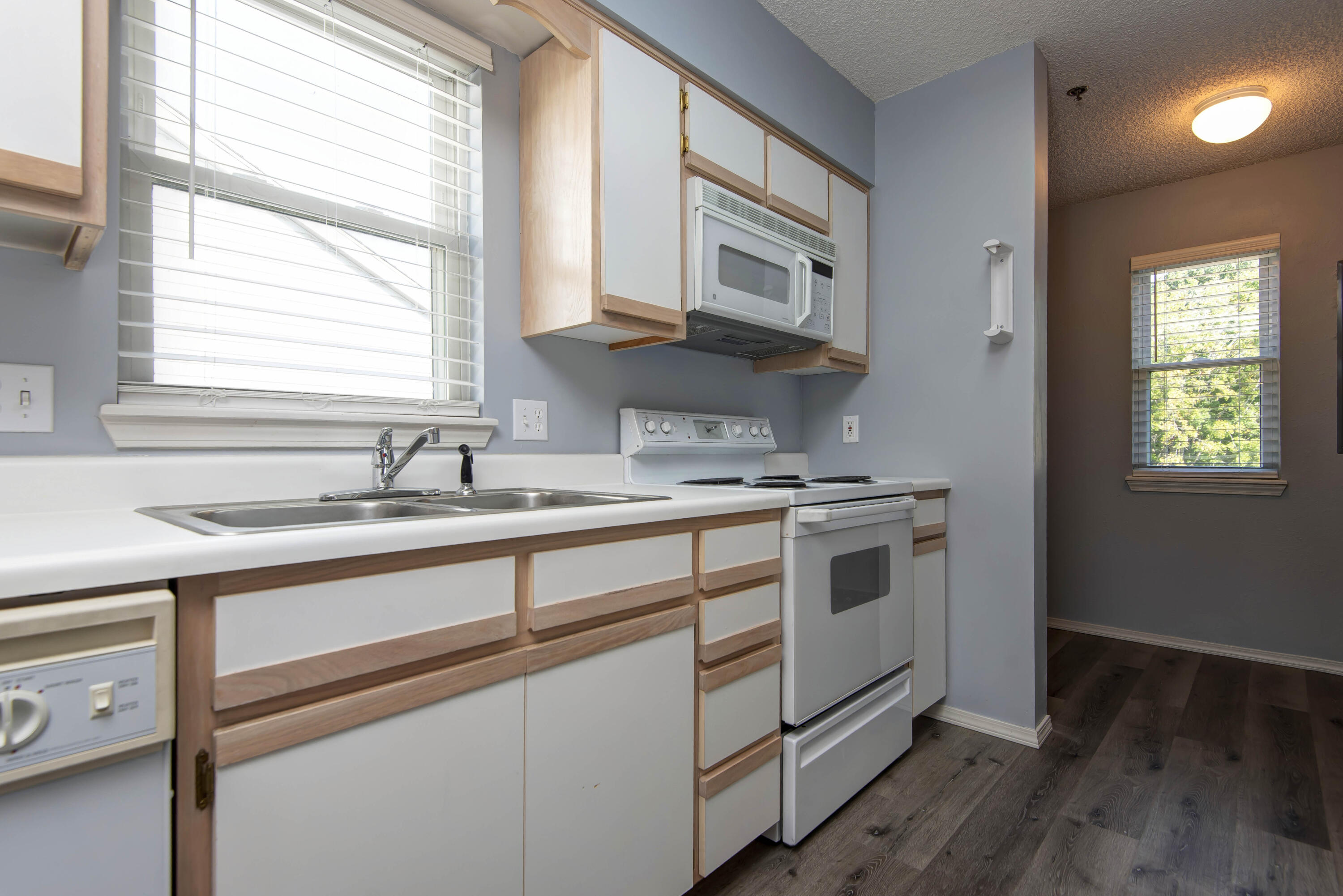2529 State Highway 176 B12 Property Photo 16