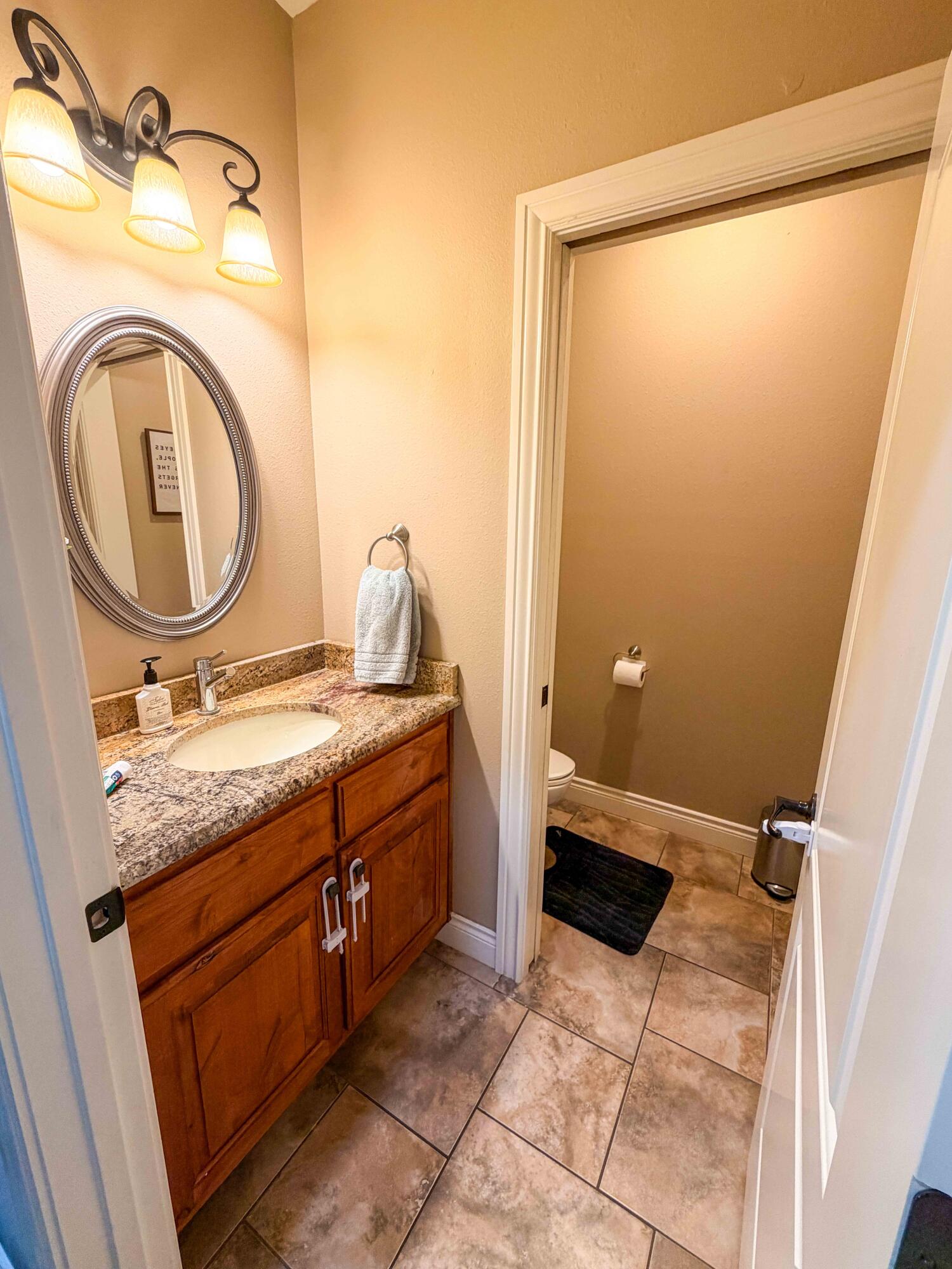 3326 South Juniper Avenue Property Photo 18