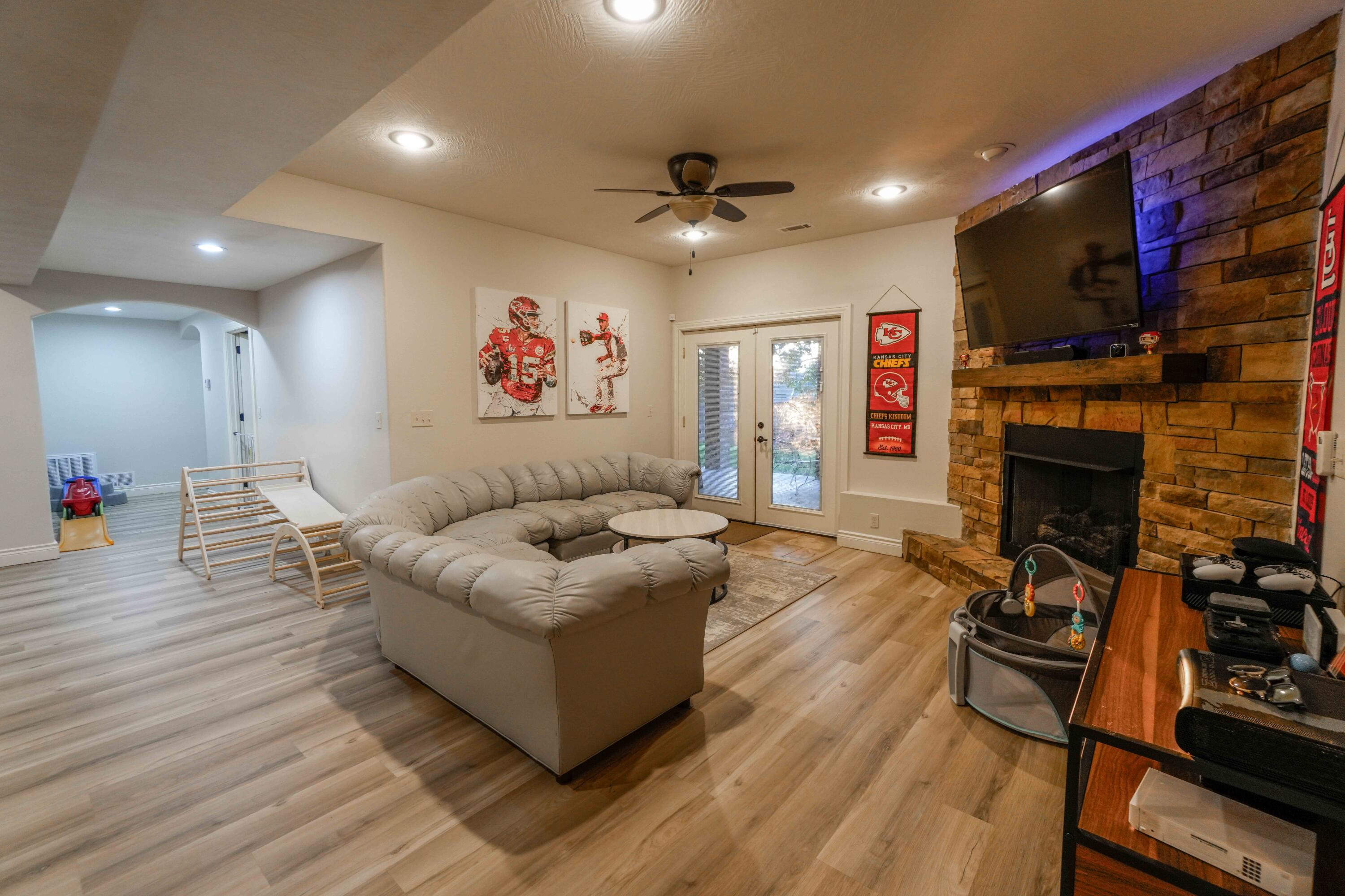 3326 South Juniper Avenue Property Photo 34