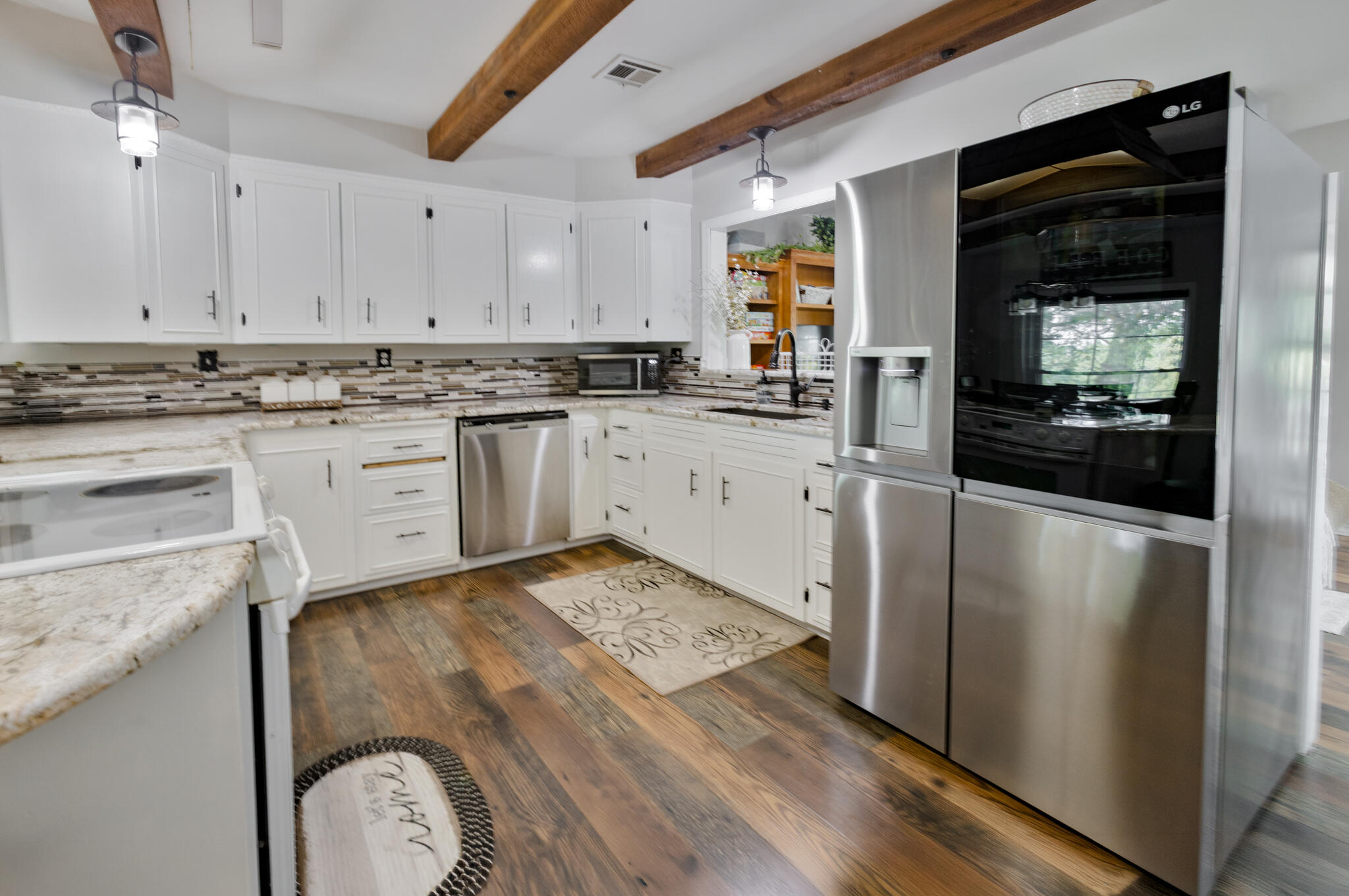 712 South Gilman Avenue Property Photo 8
