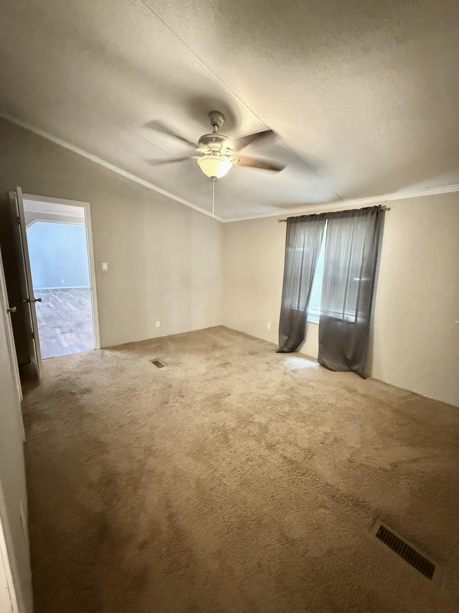 10694 Ridgeway Circle Property Photo 14