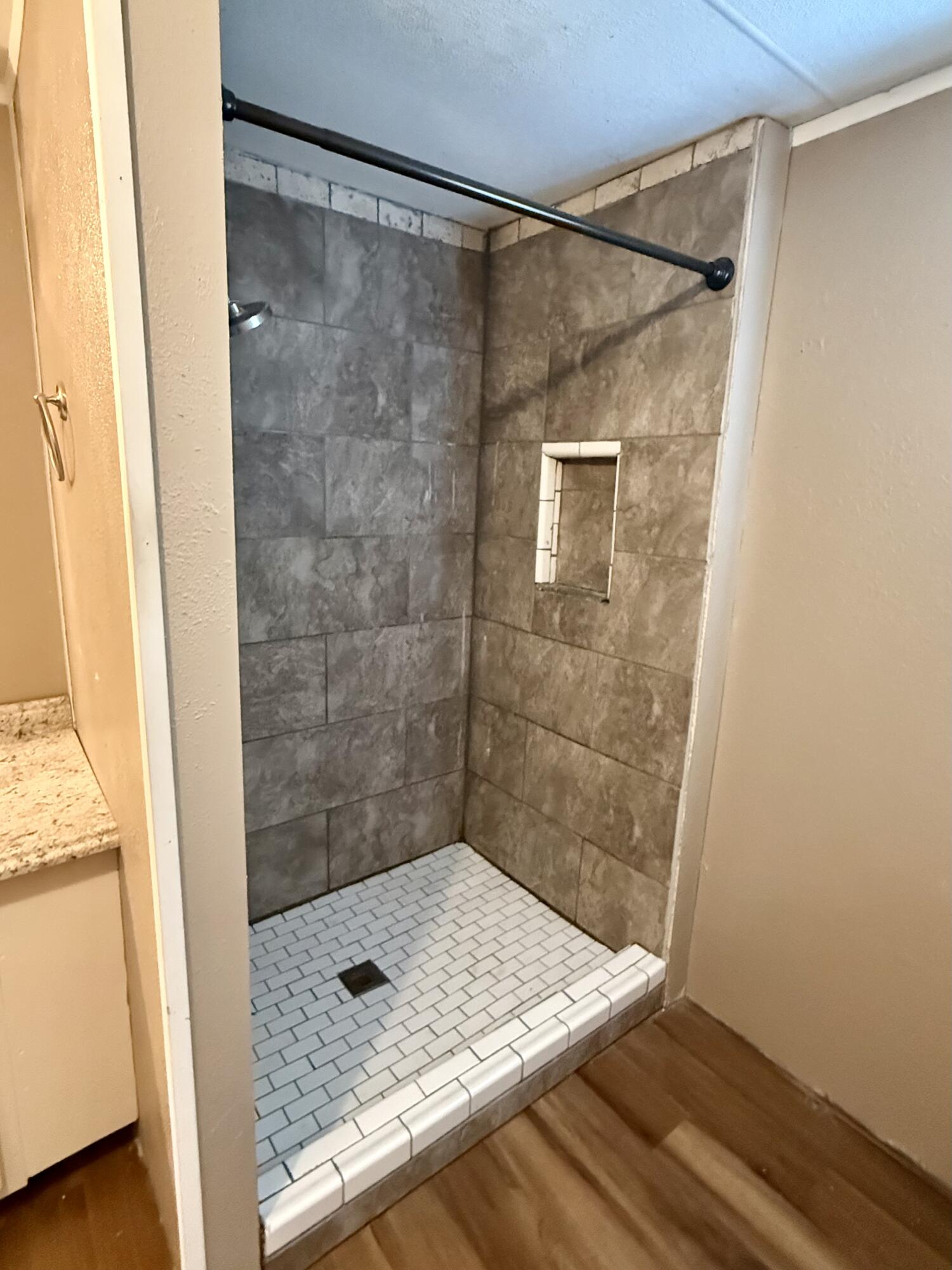 10694 Ridgeway Circle Property Photo 16