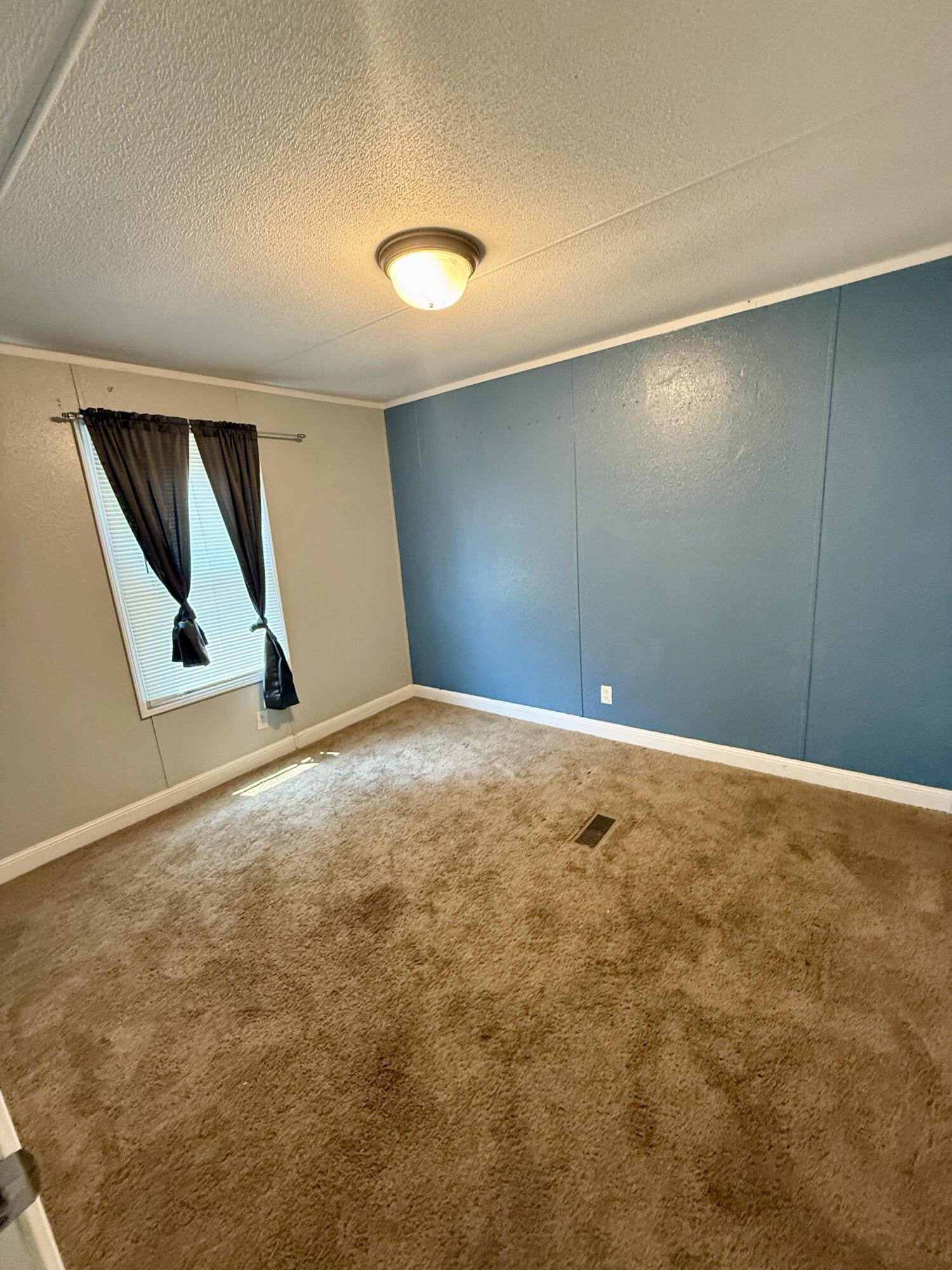 10694 Ridgeway Circle Property Photo 17