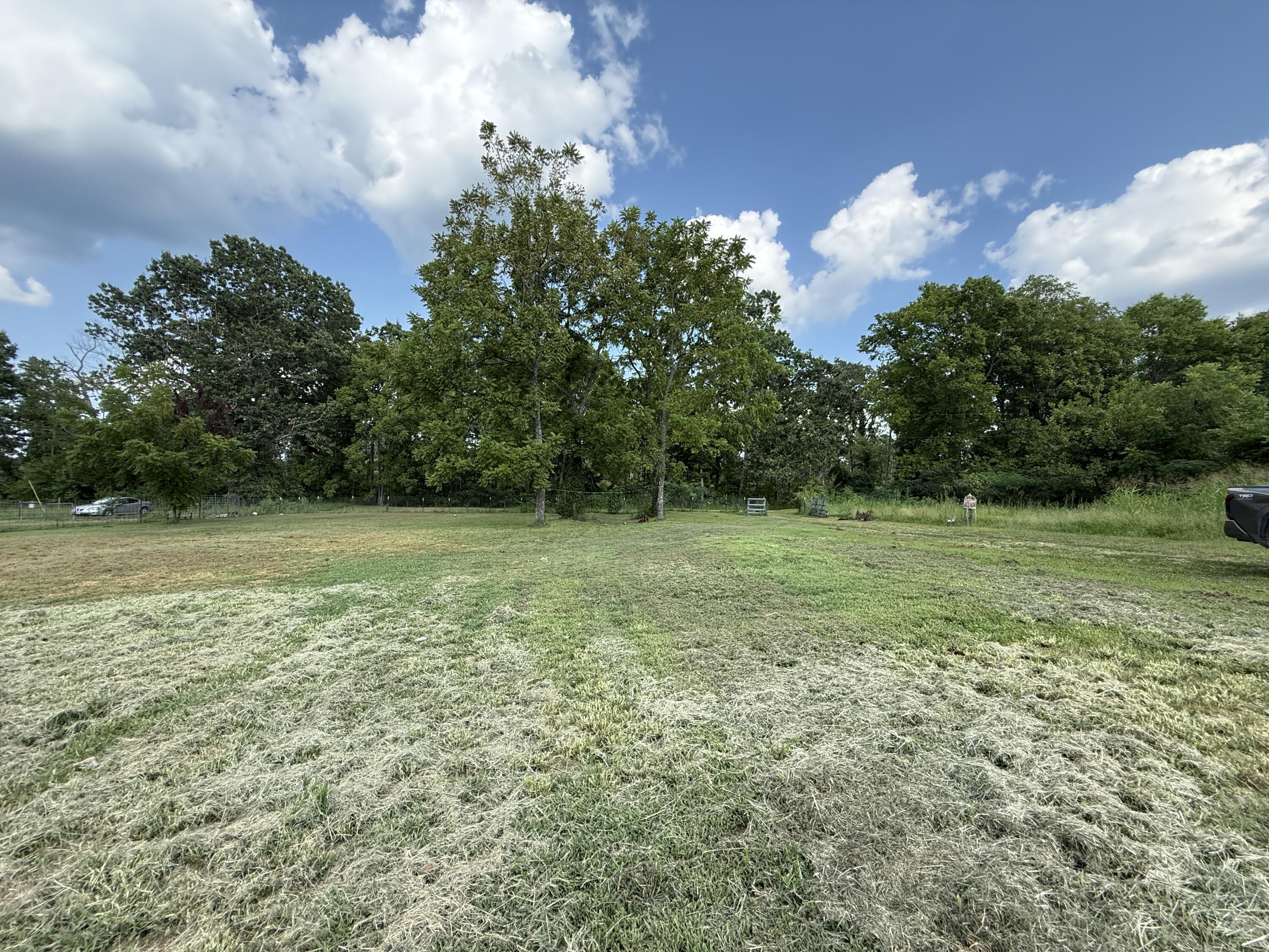 925 County Road 6140 Property Photo 2