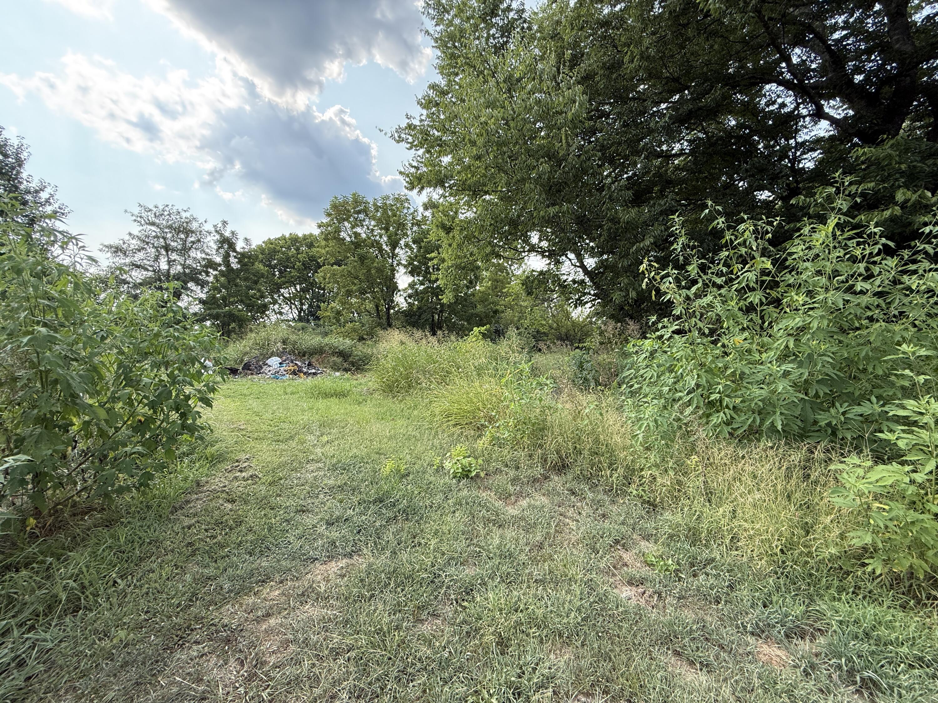 925 County Road 6140 Property Photo 3