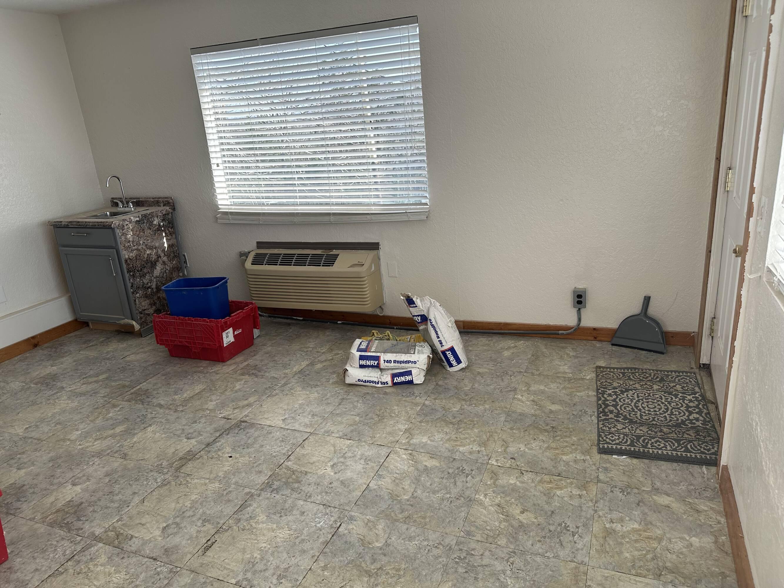 1140 West 76 Country Boulevard Property Photo 27