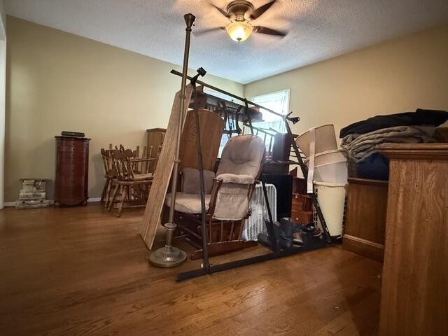 2711 South Claremont Avenue Property Photo 14