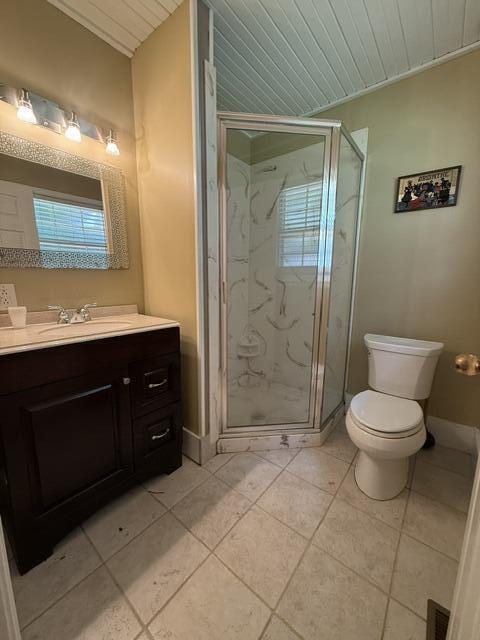 2711 South Claremont Avenue Property Photo 15