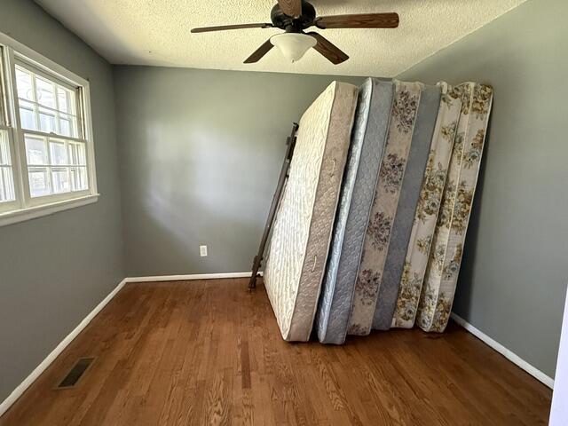 2711 South Claremont Avenue Property Photo 16
