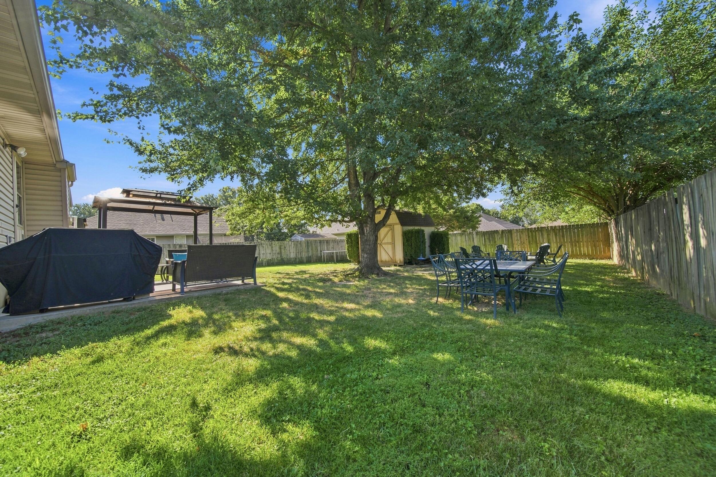 1004 Glen Oaks Drive Property Photo 19