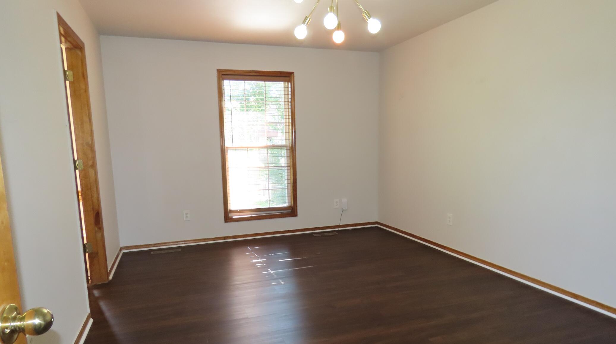 3877 South Cottage Avenue Property Photo 8