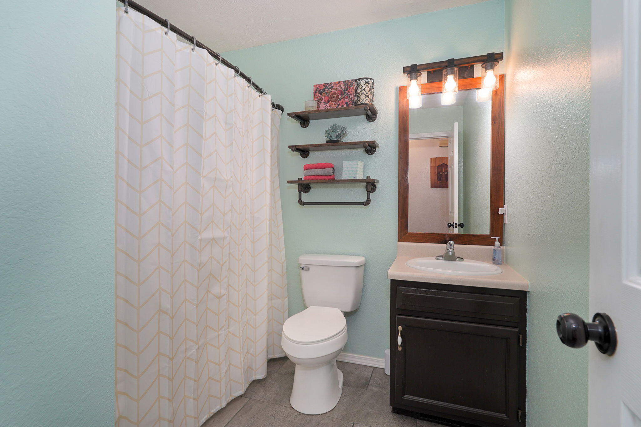 931 South Jester Avenue Property Photo 19