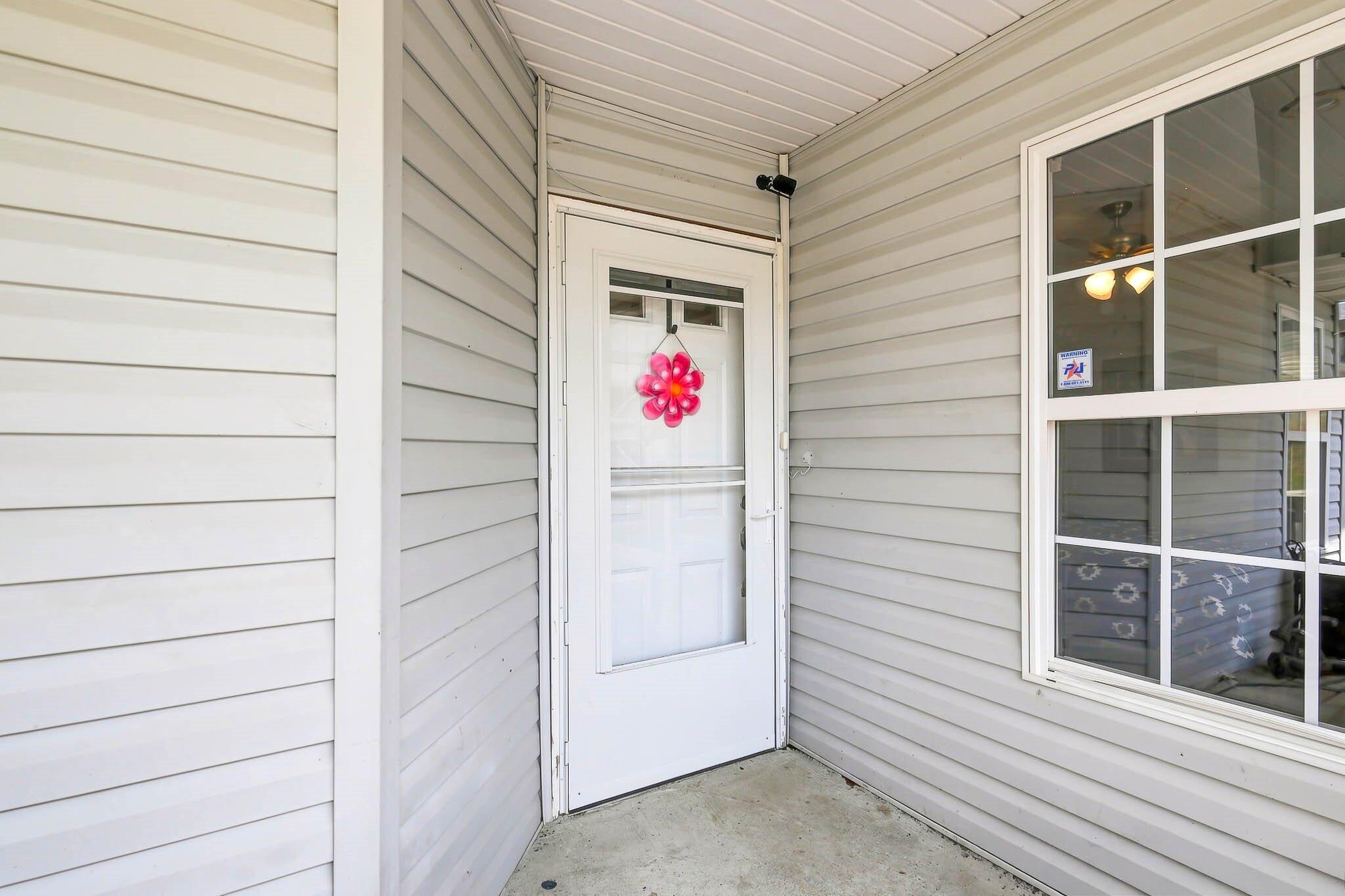 289 Fox Ridge Road Property Photo 3