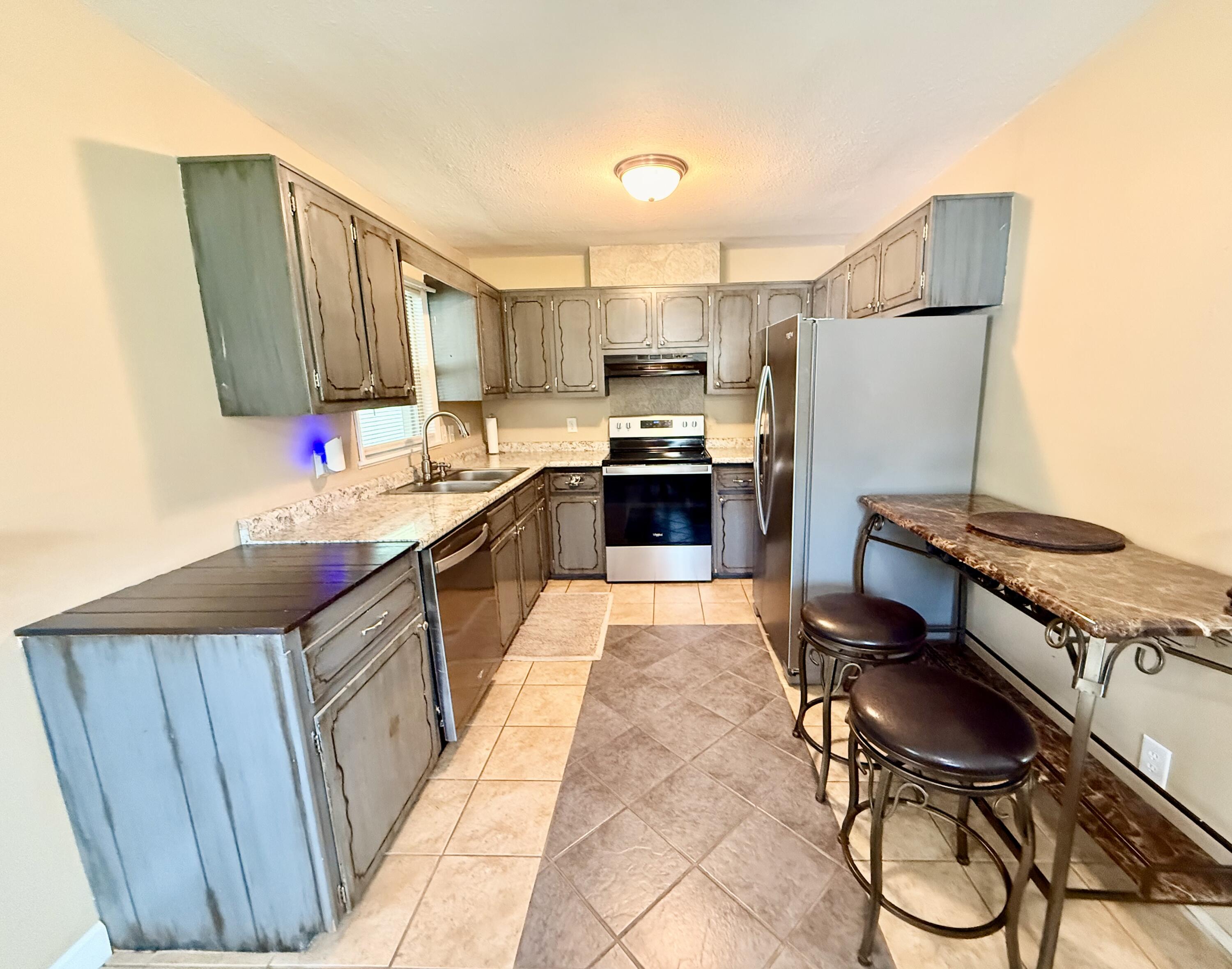 2209 Debra Drive Property Photo 9