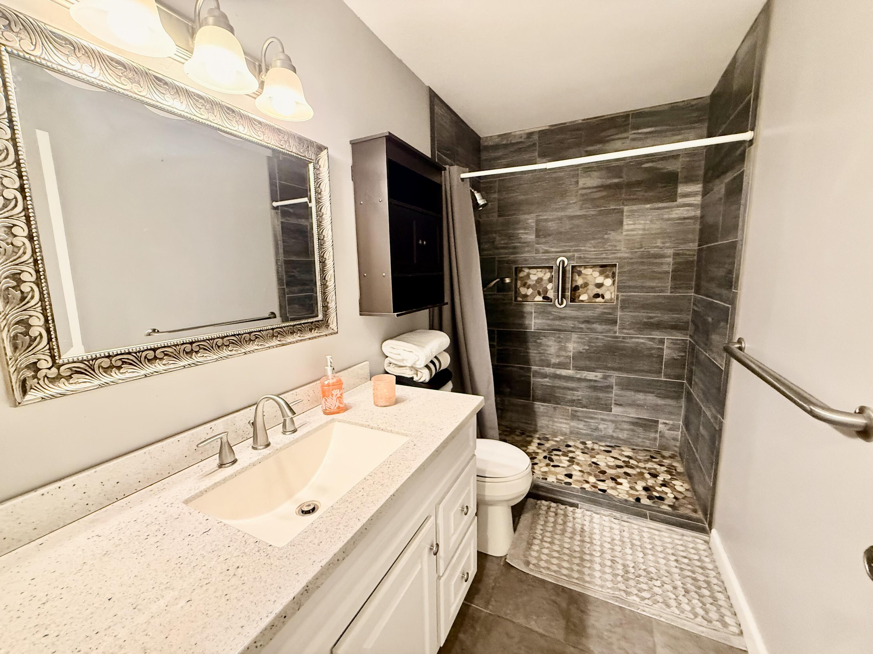 2209 Debra Drive Property Photo 14