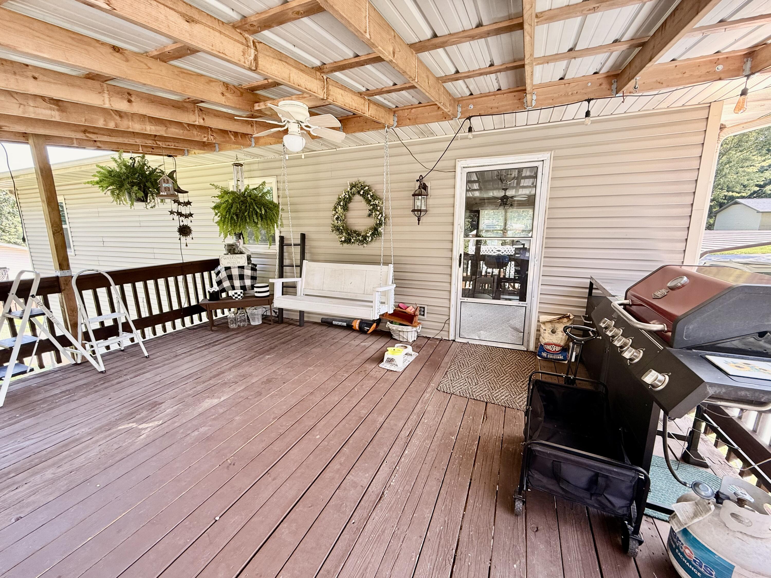 2209 Debra Drive Property Photo 23
