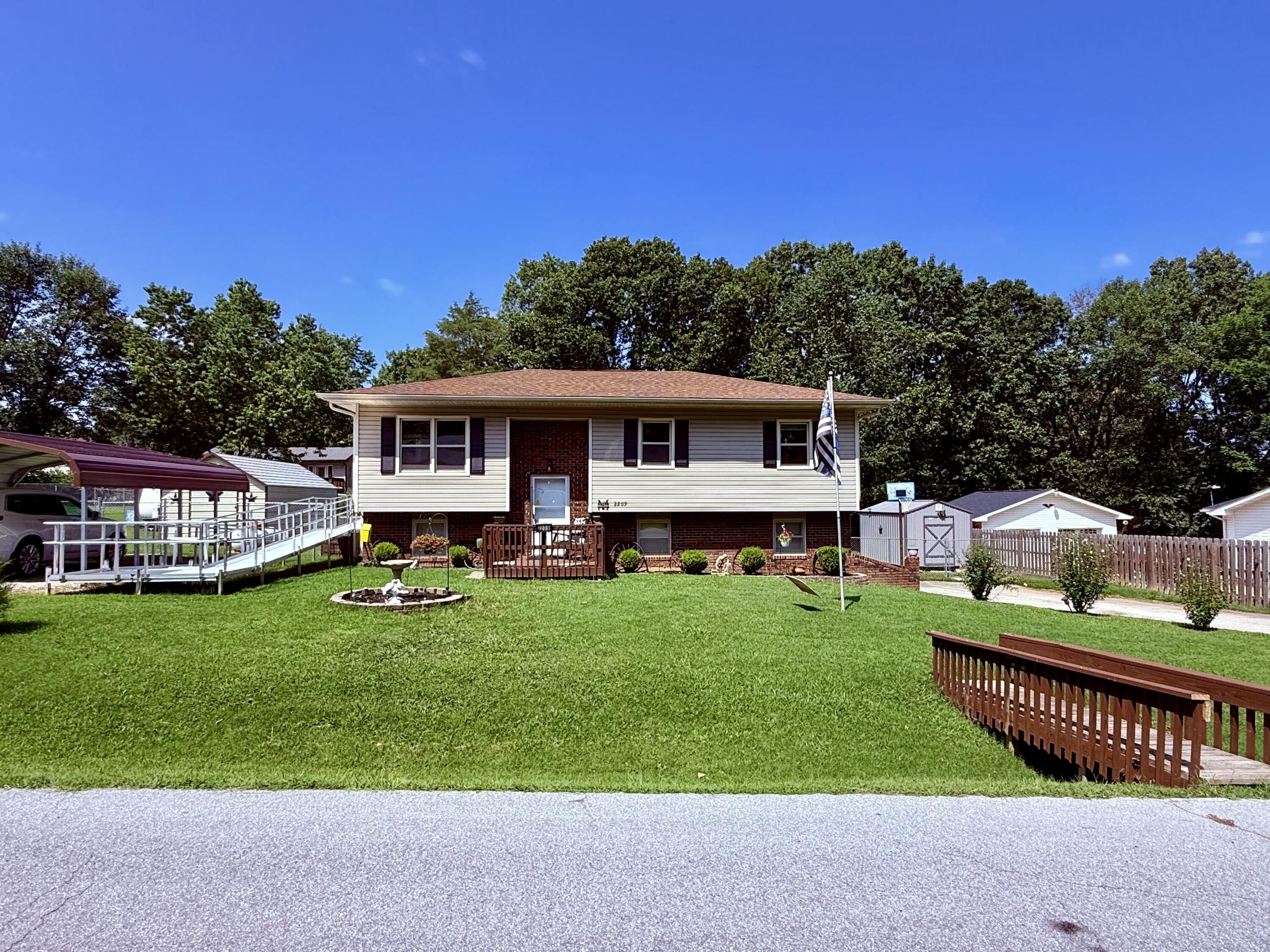 2209 Debra Drive Property Photo 34