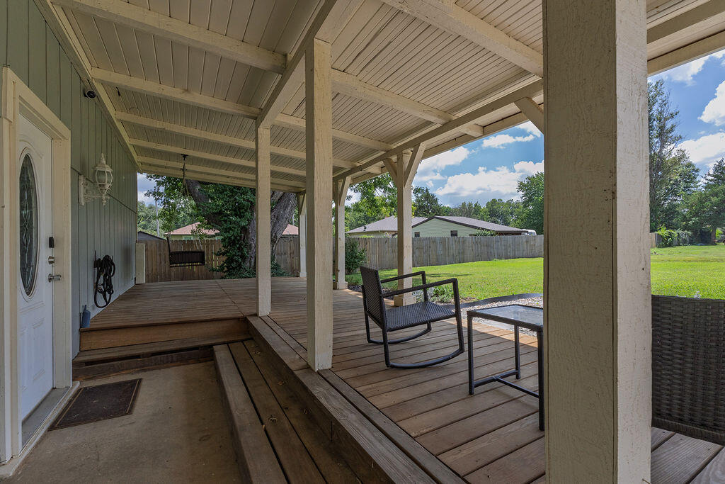 4221 West La Siesta Place Property Photo 6