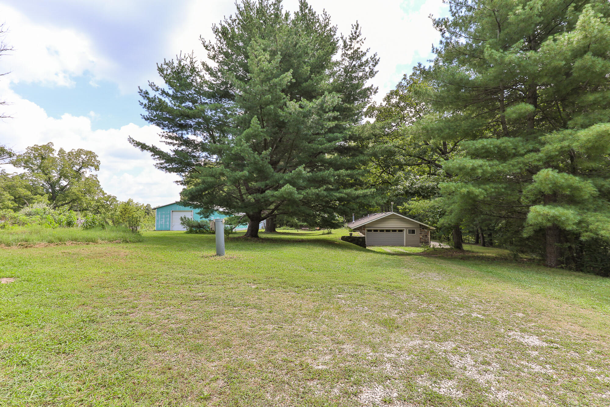 9079 East Division Street Property Photo 4