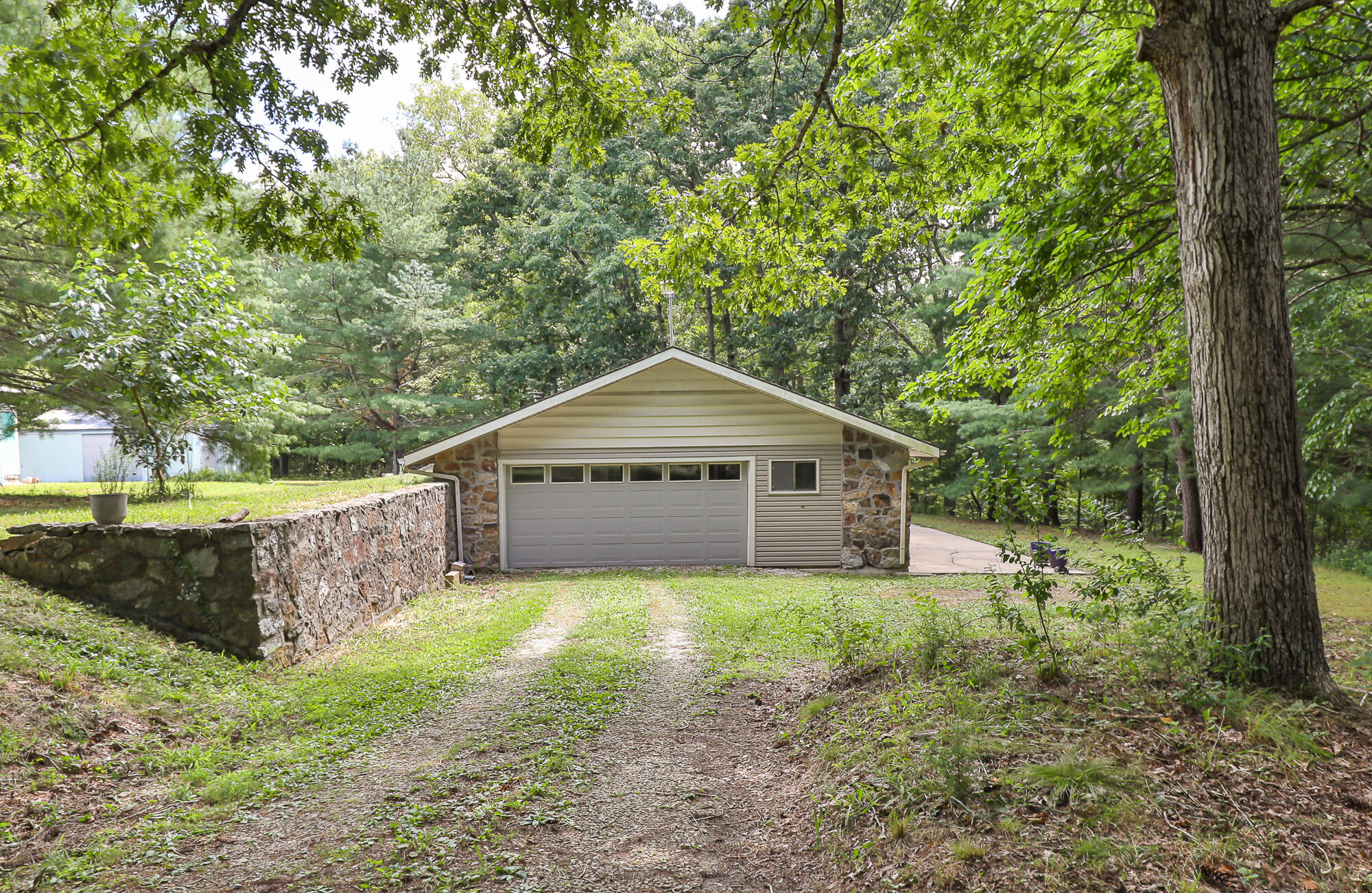 9079 East Division Street Property Photo 5
