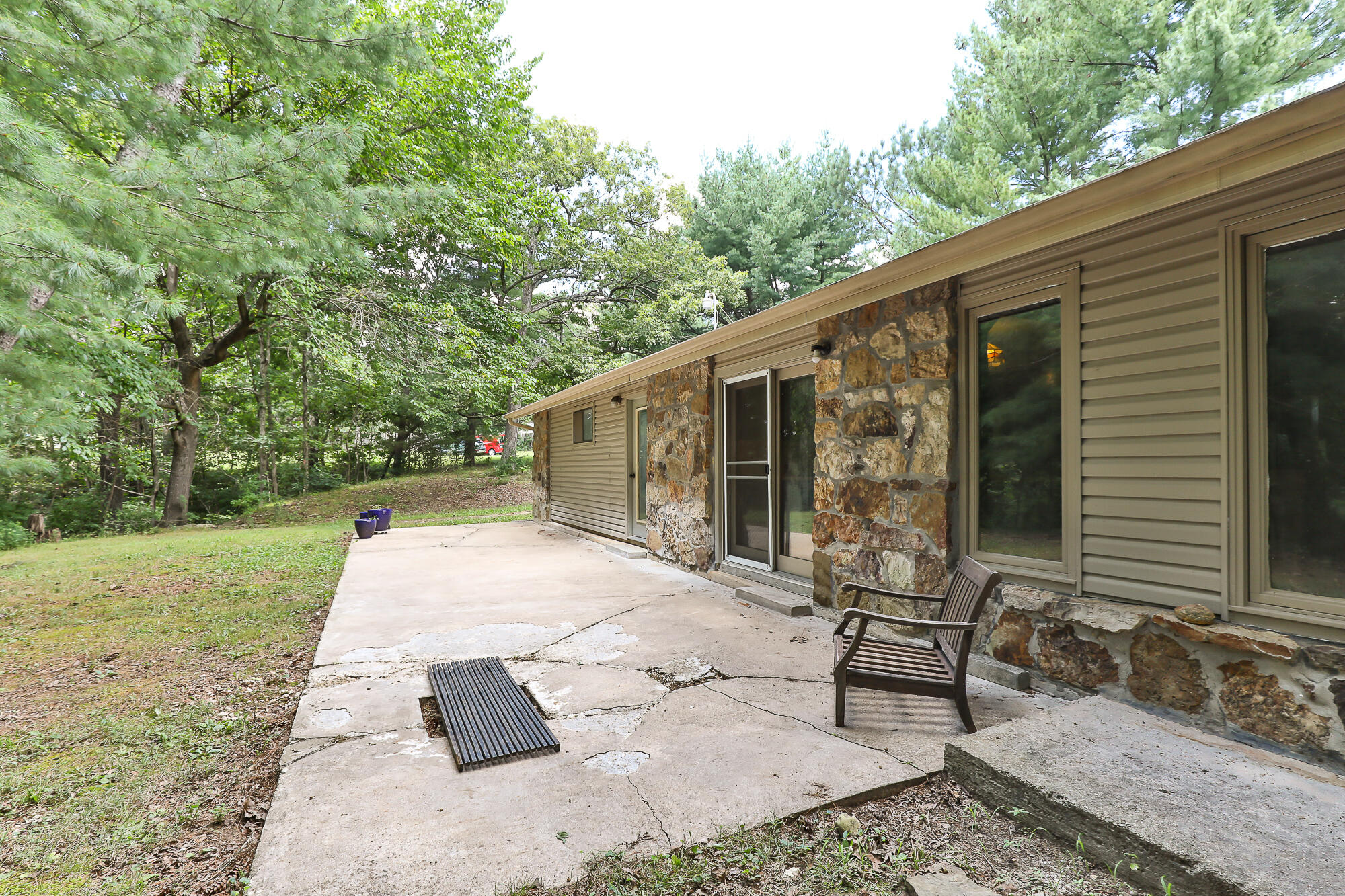 9079 East Division Street Property Photo 6