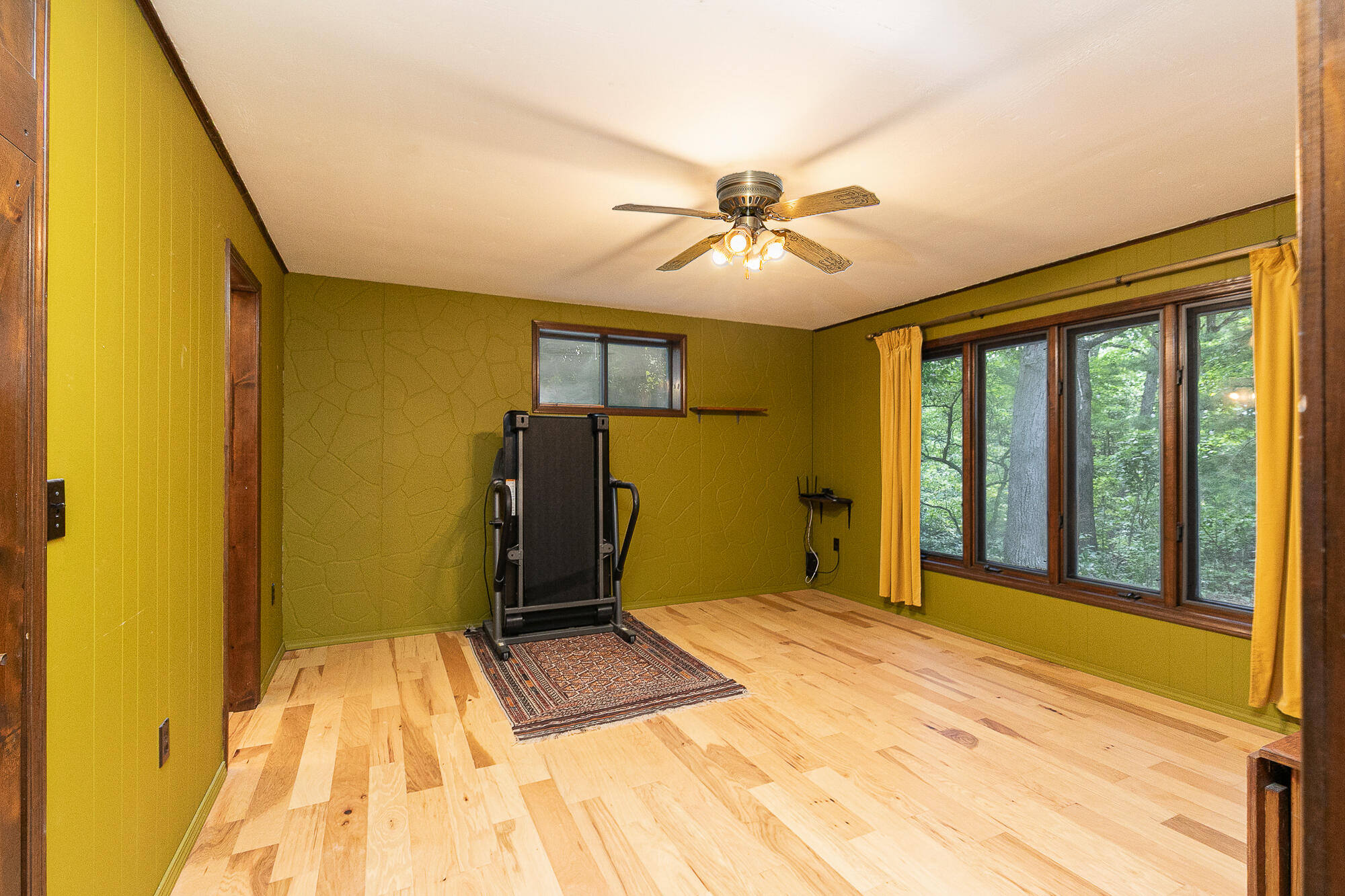 9079 East Division Street Property Photo 16
