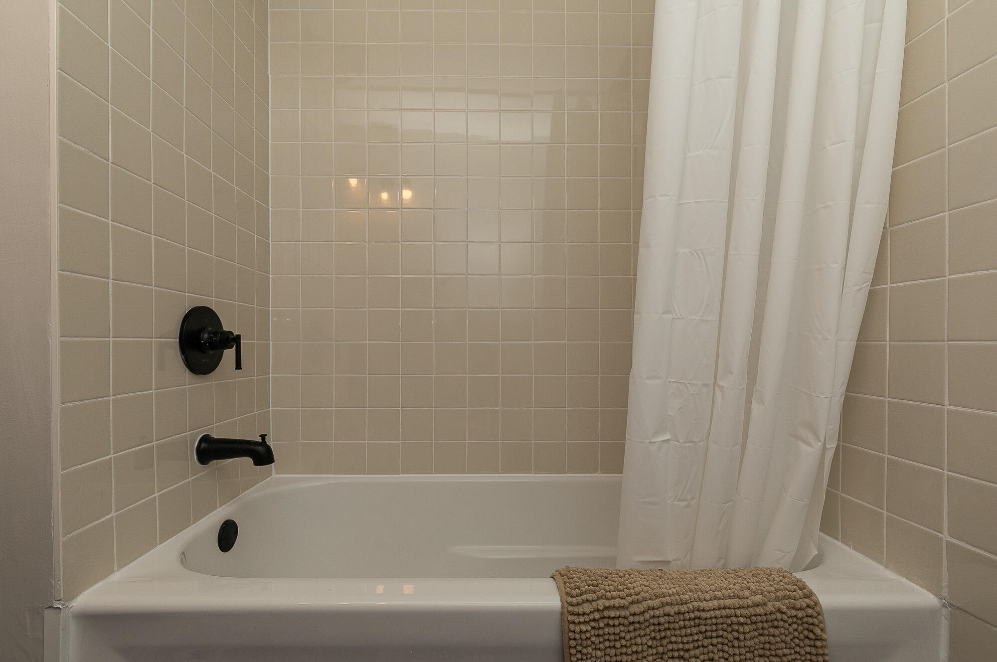 9079 East Division Street Property Photo 25