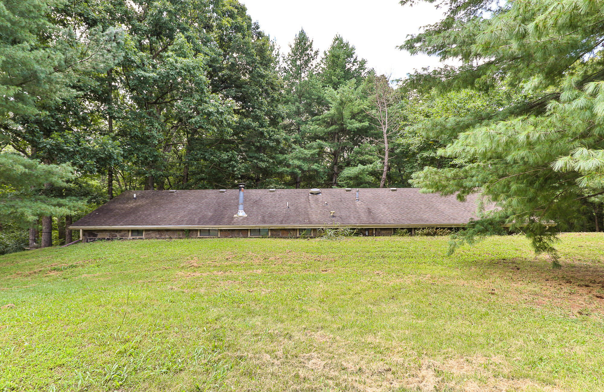9079 East Division Street Property Photo 28