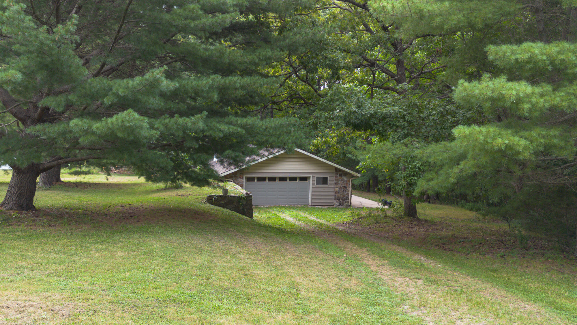 9079 East Division Street Property Photo 59