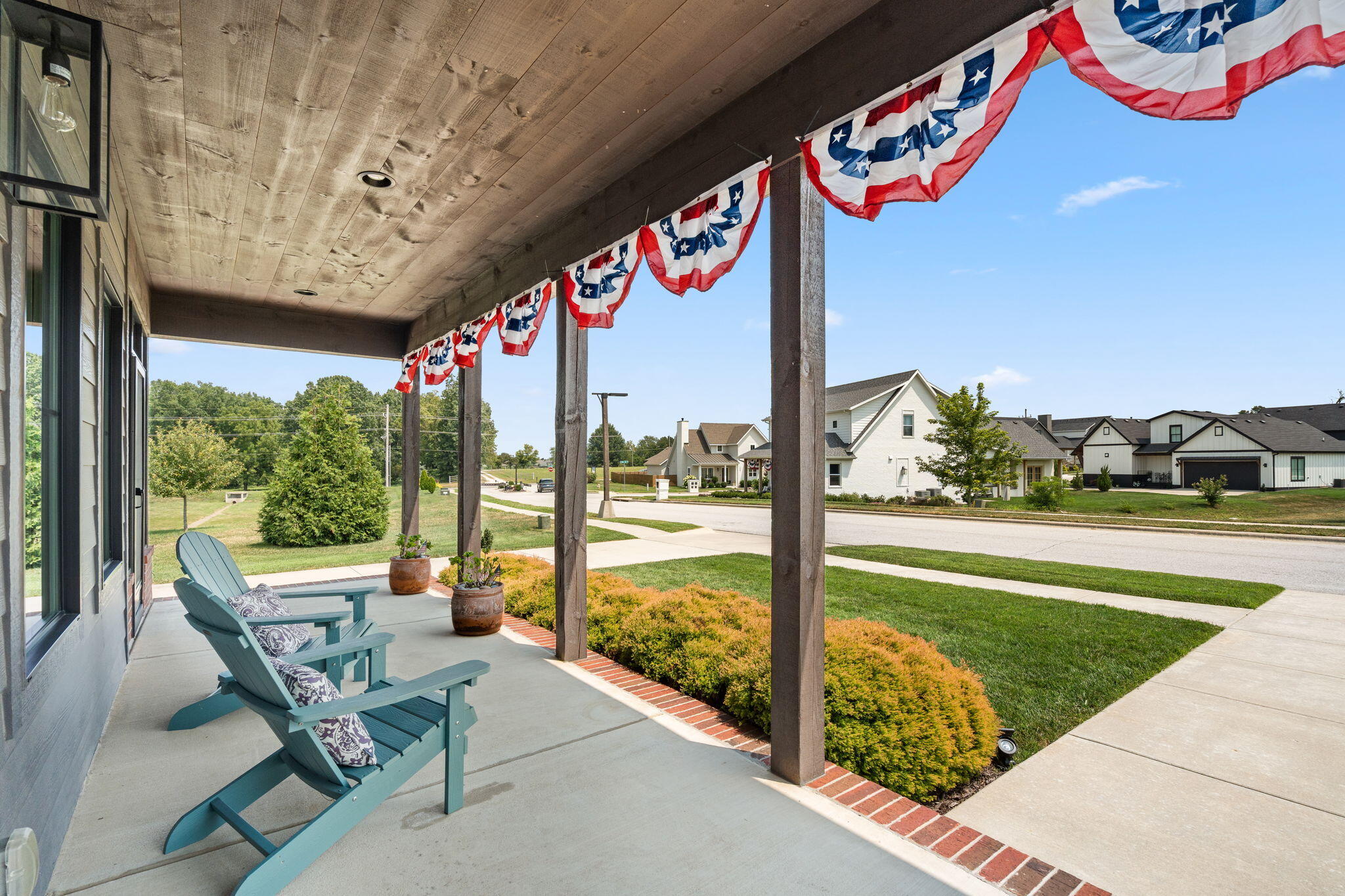 1085 East Valley Trail Drive Property Photo 6
