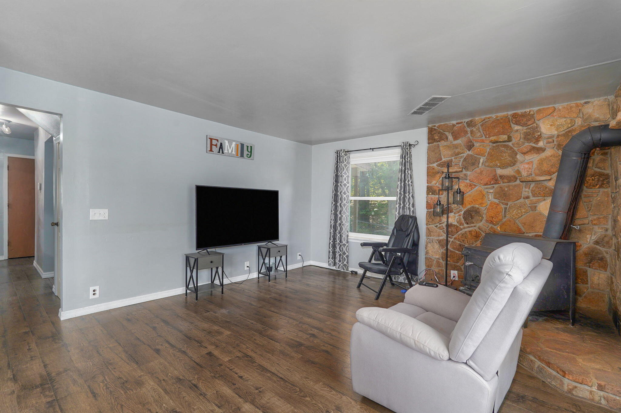 246 Stackman Road Property Photo 14
