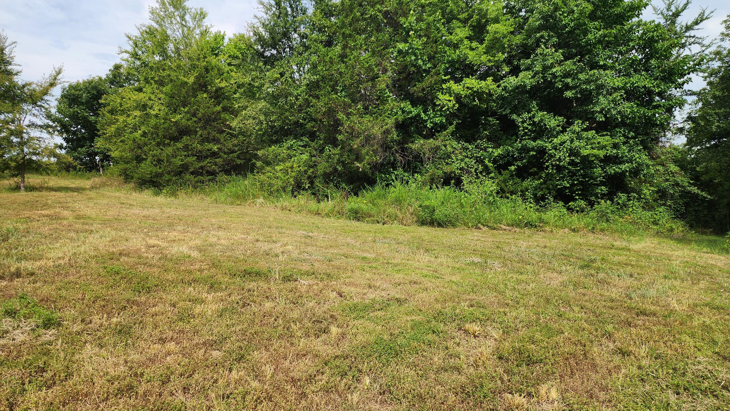 000 Rail Hollow Road Property Photo 3