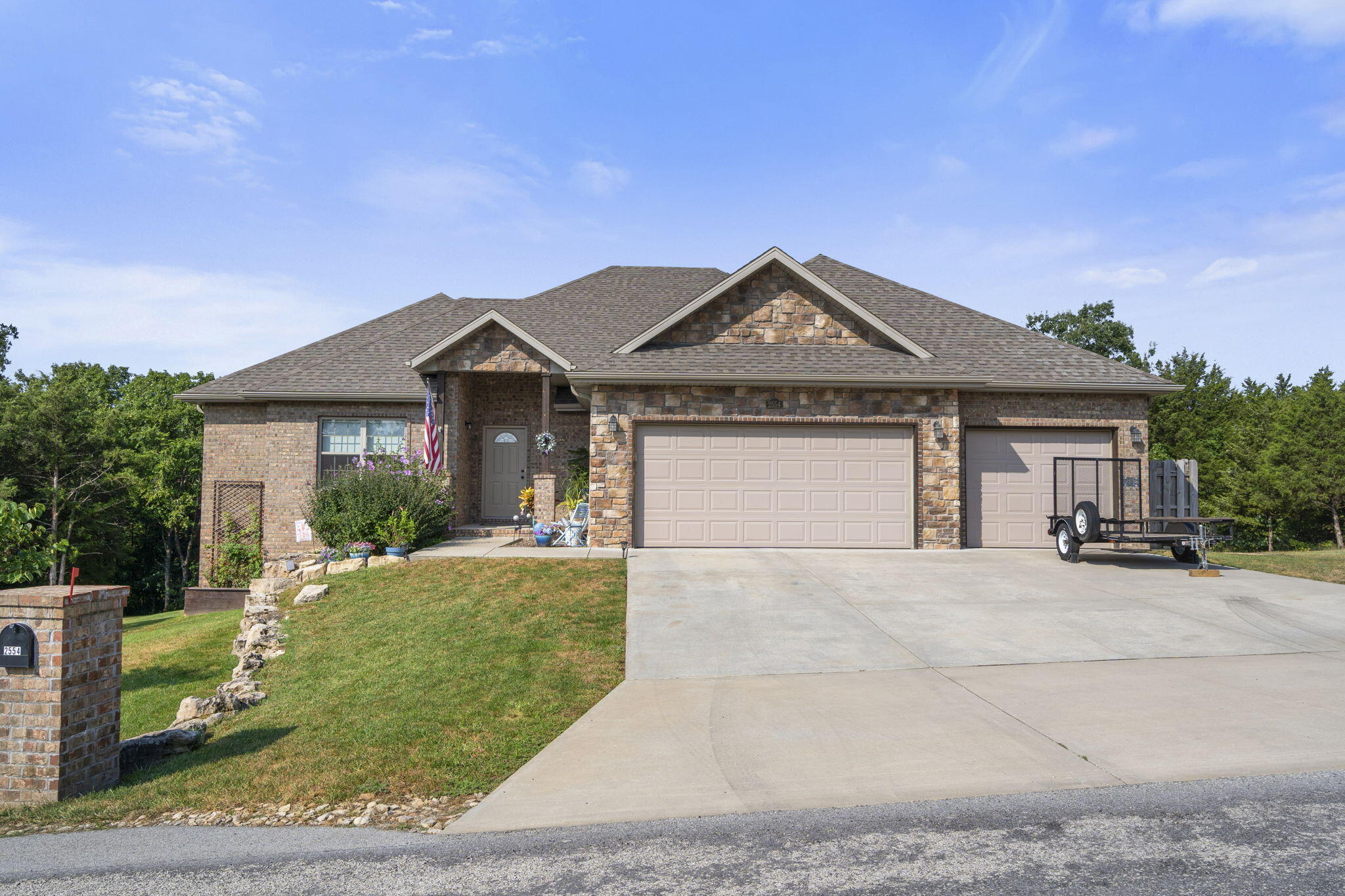 2554 Emory Creek Boulevard Property Photo 1