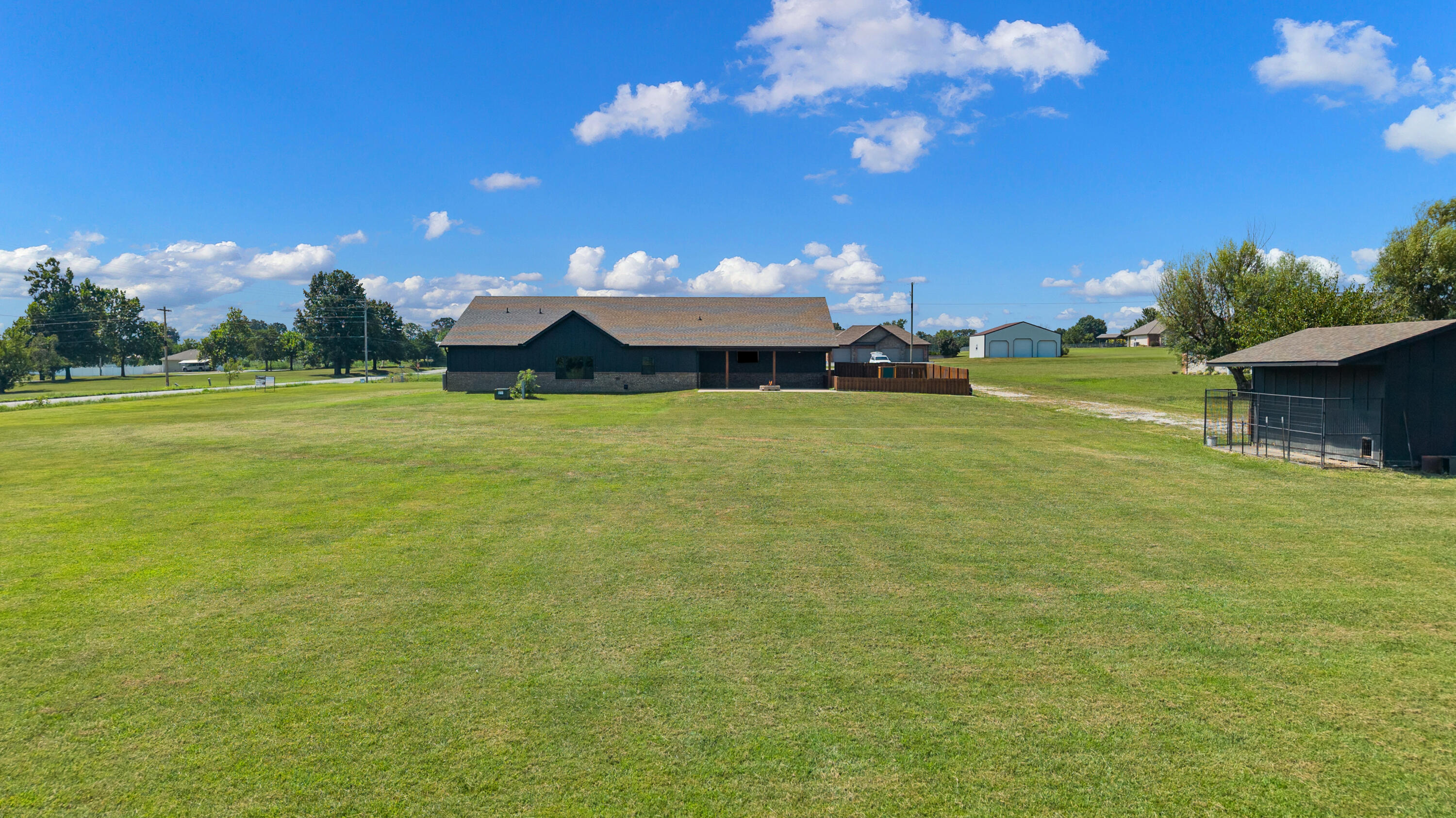 12204 Farm Road 2205 Property Photo 9