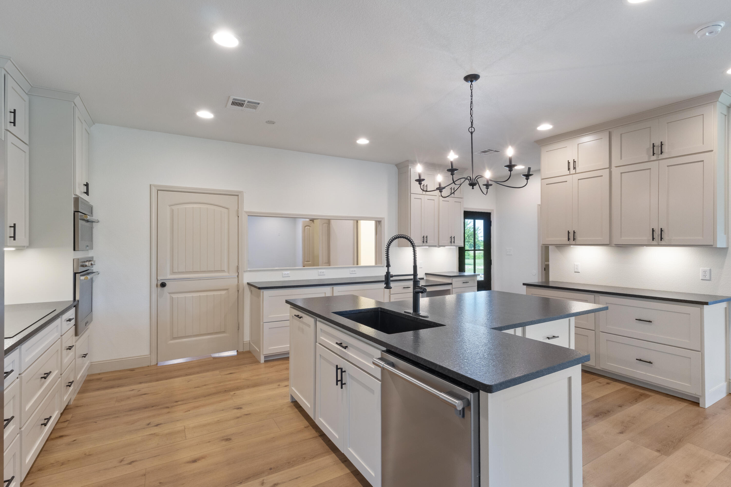12204 Farm Road 2205 Property Photo 25