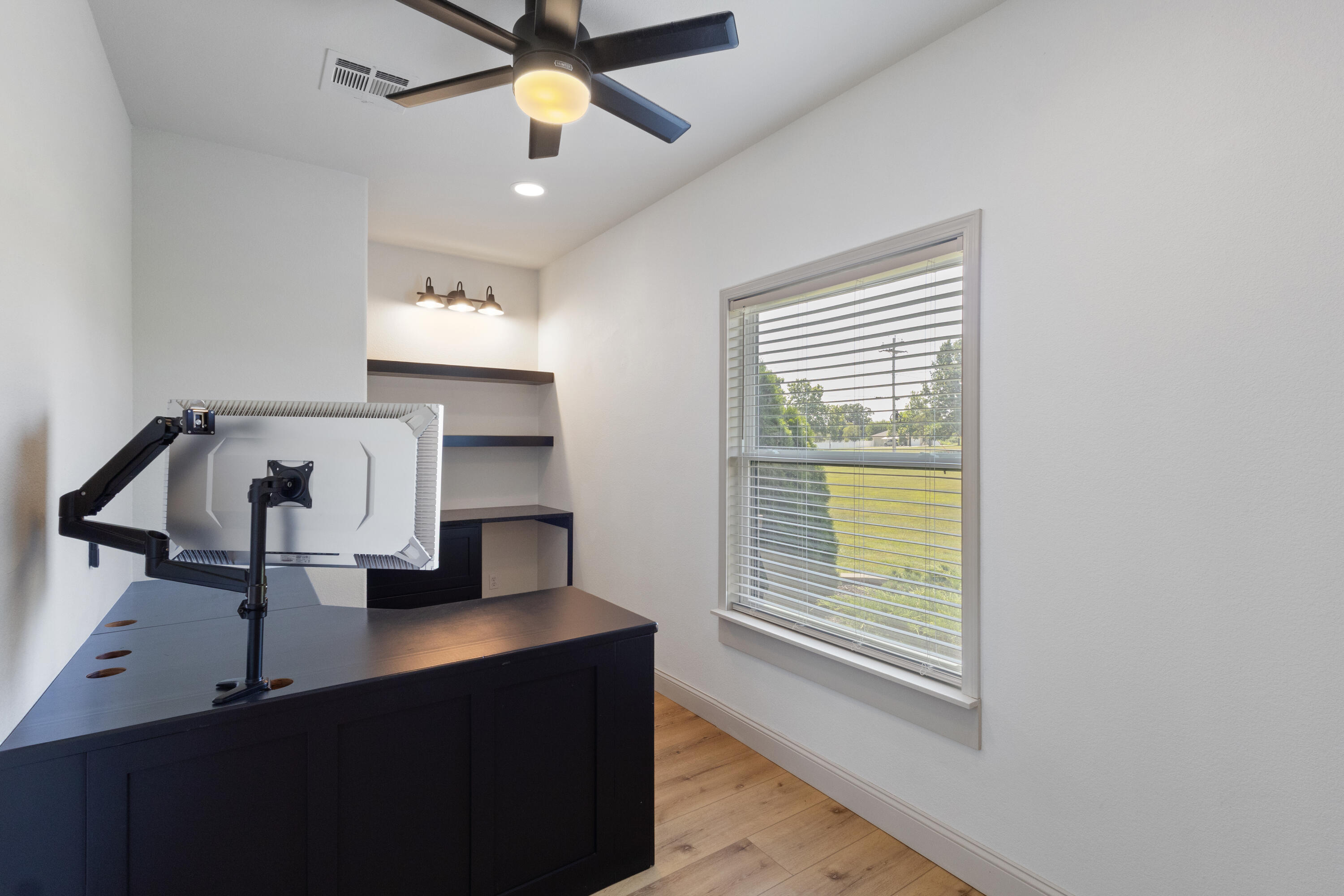 12204 Farm Road 2205 Property Photo 42