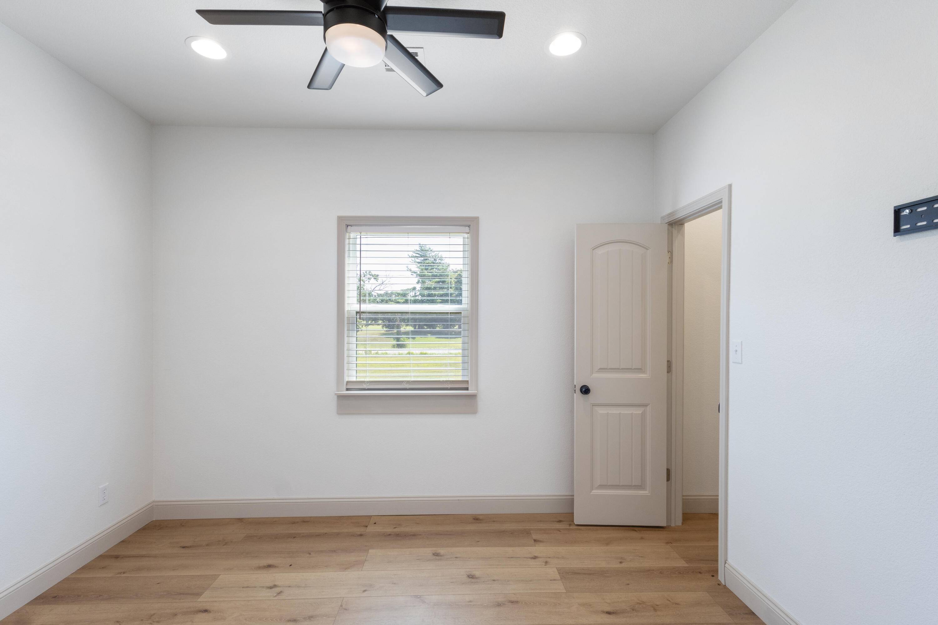 12204 Farm Road 2205 Property Photo 44