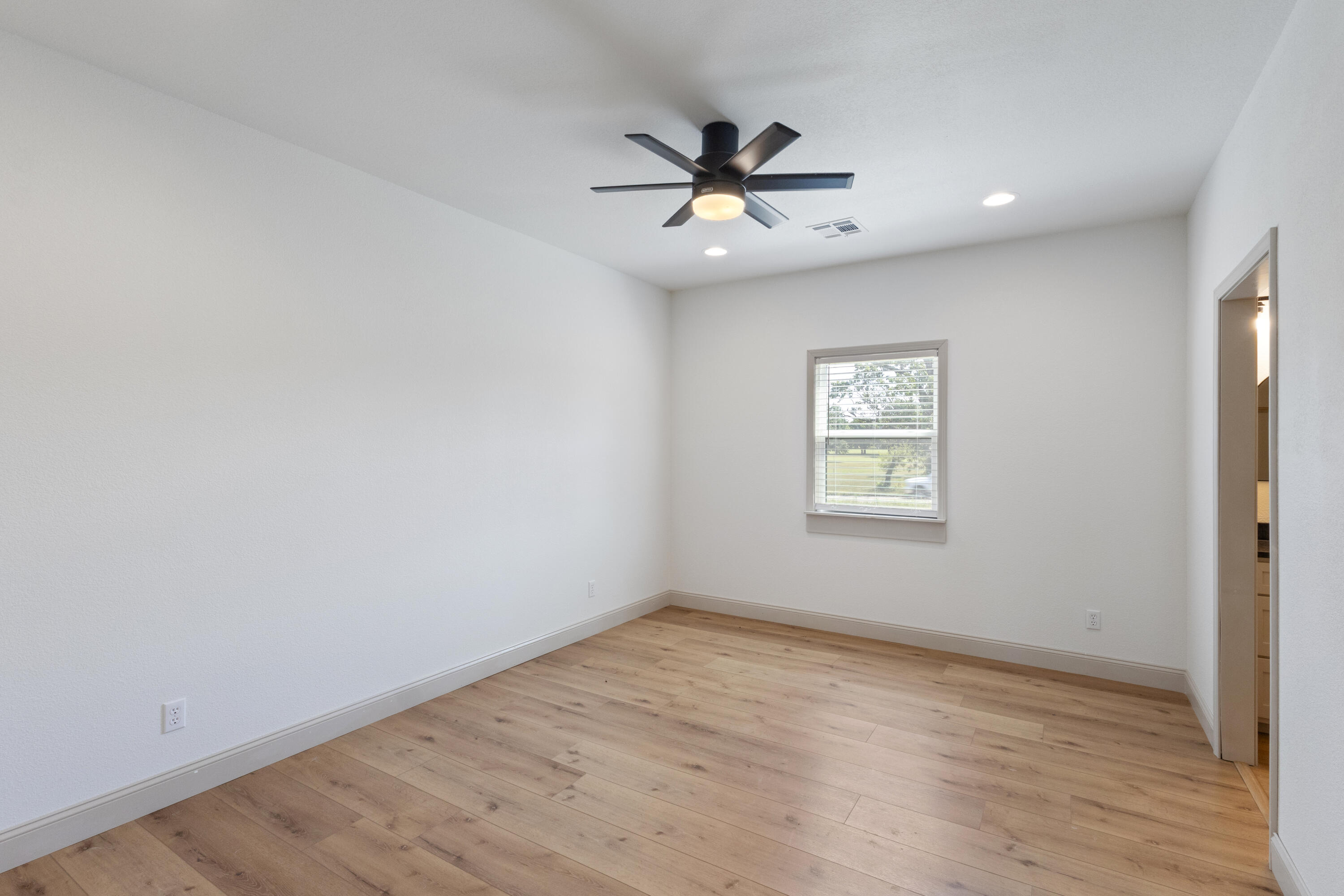 12204 Farm Road 2205 Property Photo 46