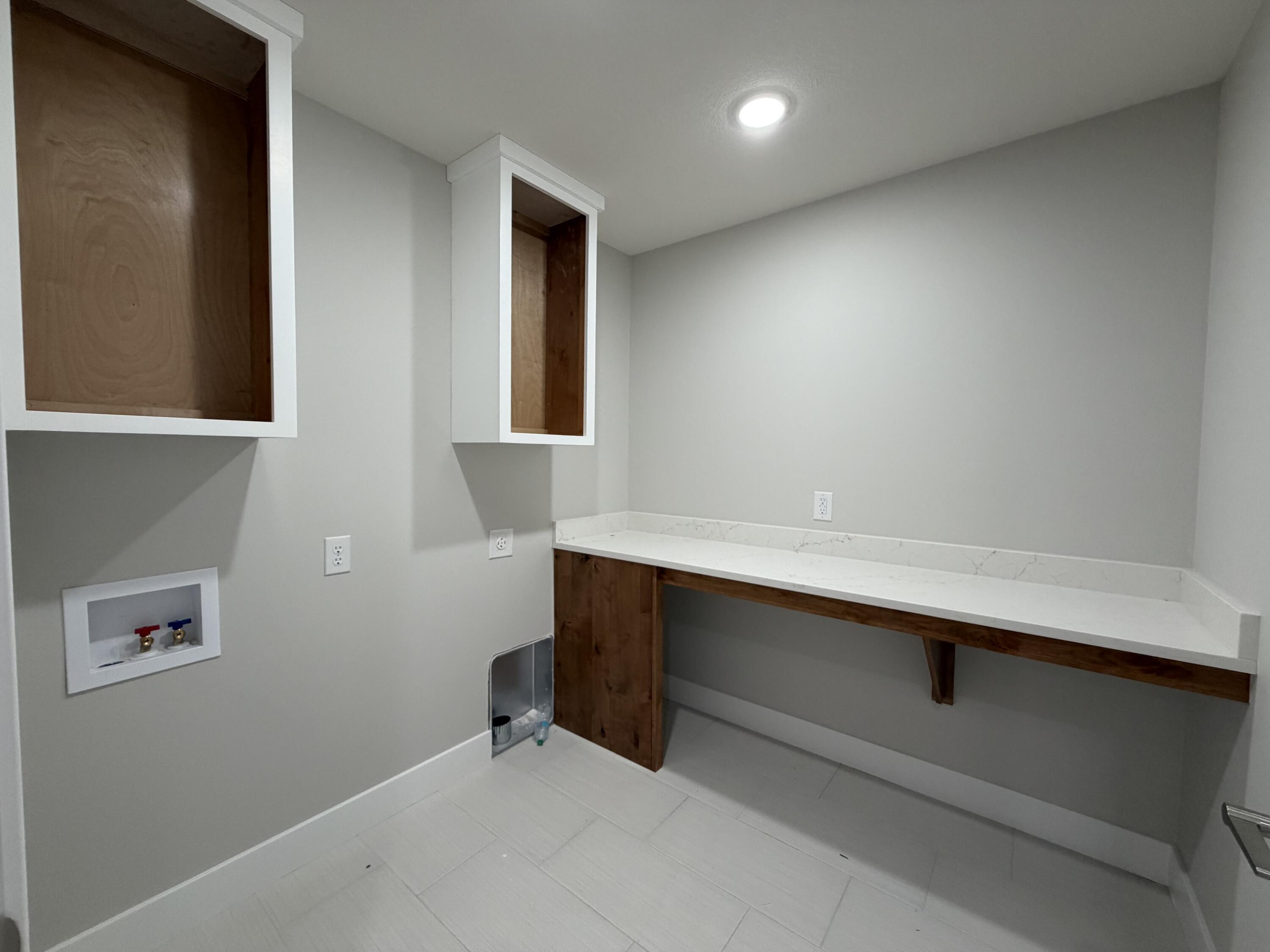 2608 West Pigeon Drive Property Photo 8