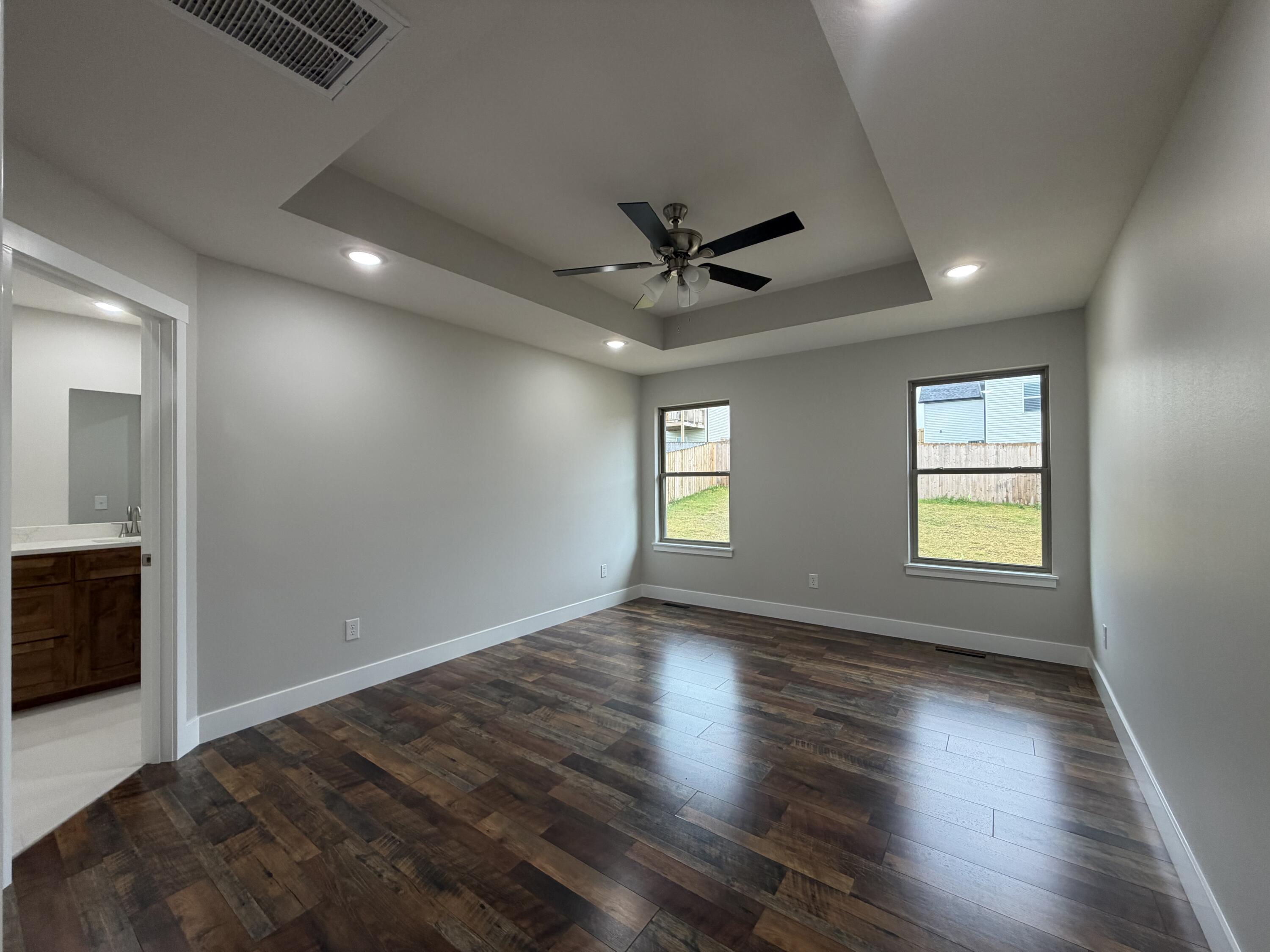 2608 West Pigeon Drive Property Photo 11