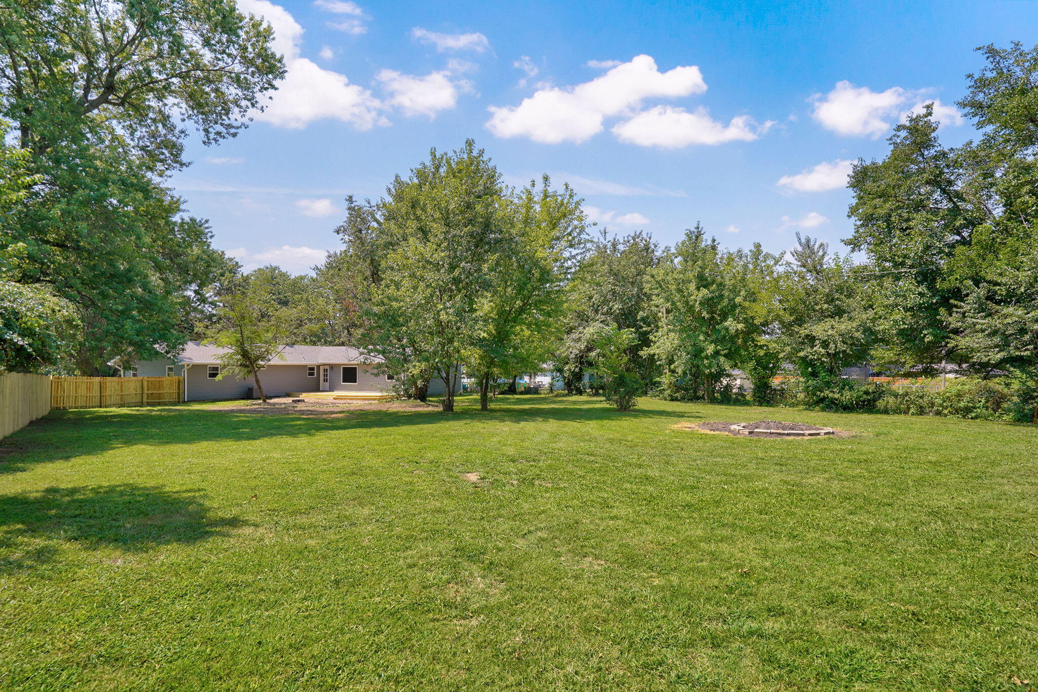 205 Kings Drive Property Photo 31
