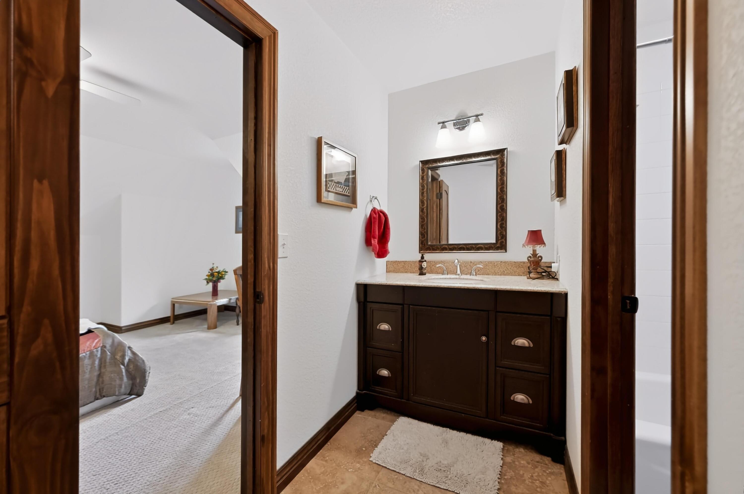 1701 South Oliver Avenue Property Photo 28