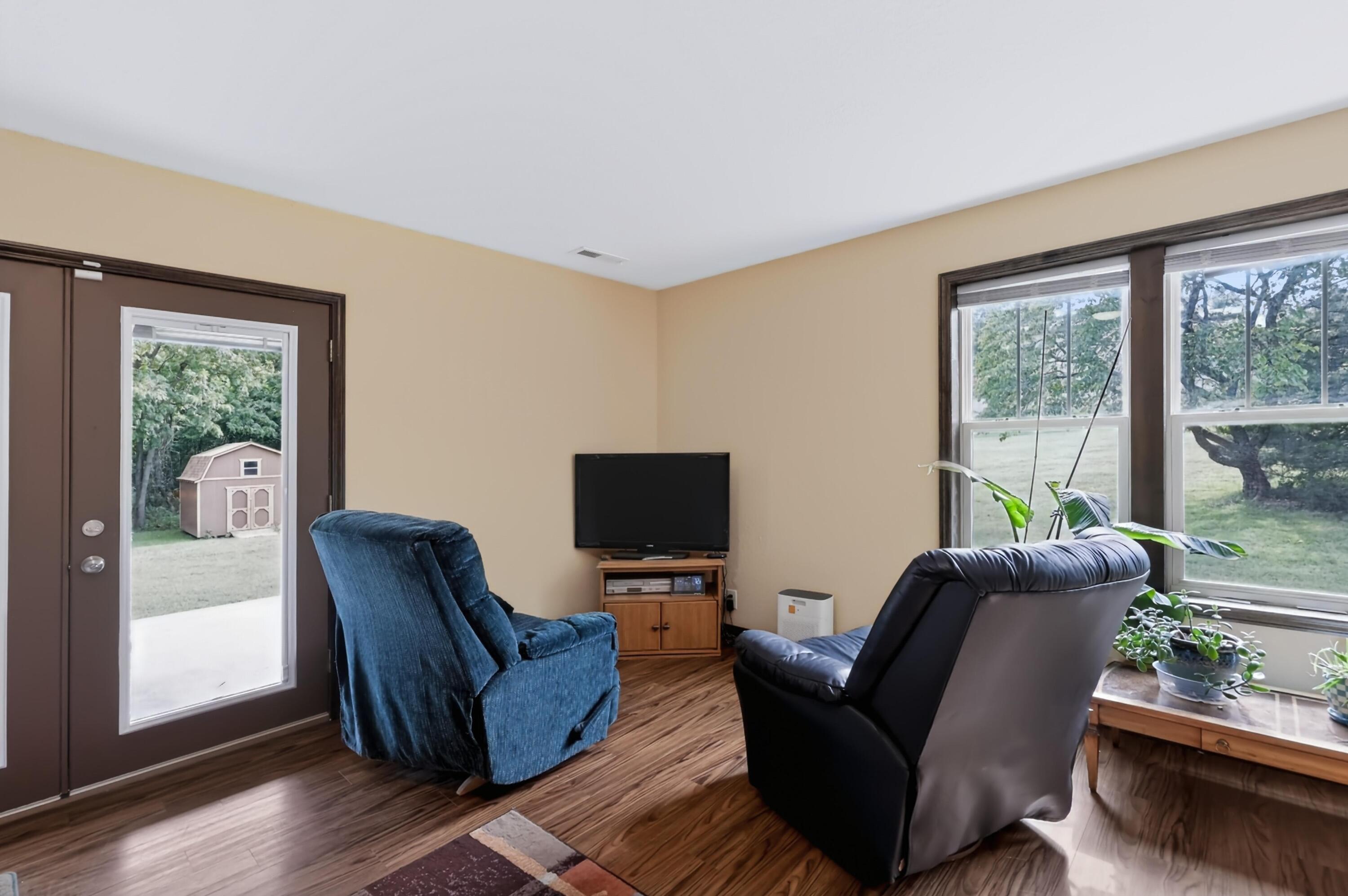 1701 South Oliver Avenue Property Photo 44