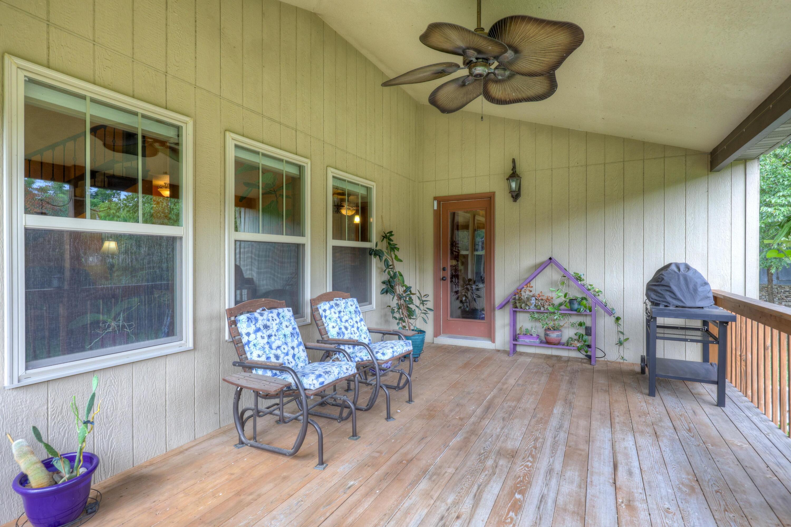 1701 South Oliver Avenue Property Photo 48