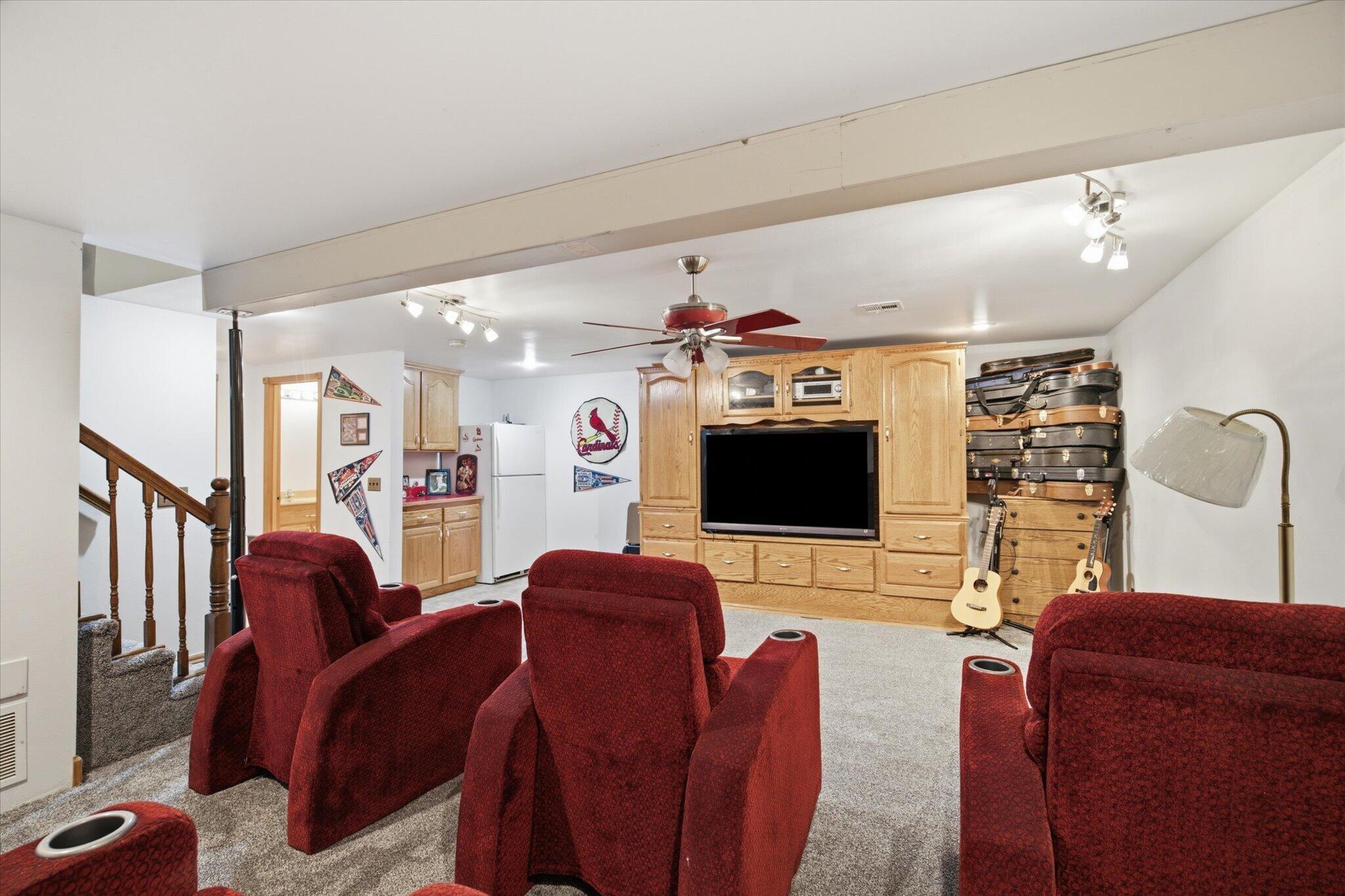 7802 & 779 2070 Property Photo 29