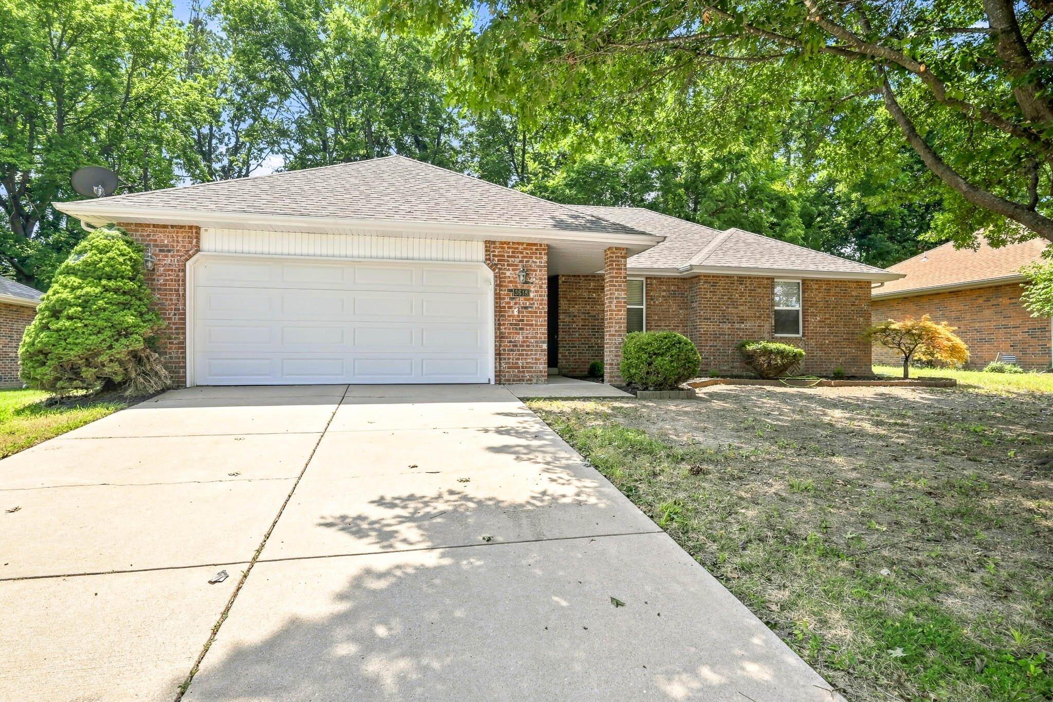 3618 West Vincent Drive Property Photo 2