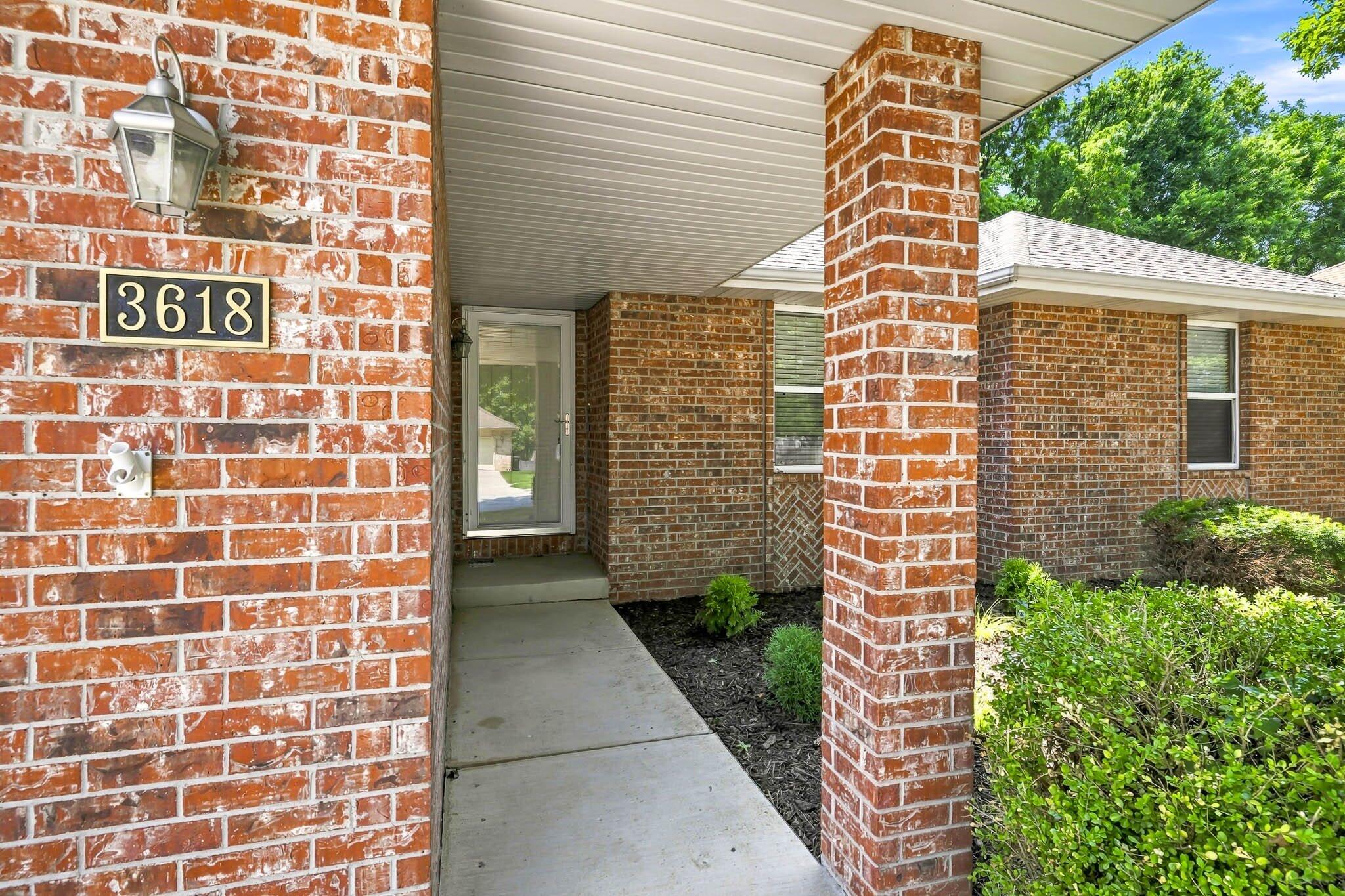 3618 West Vincent Drive Property Photo 4