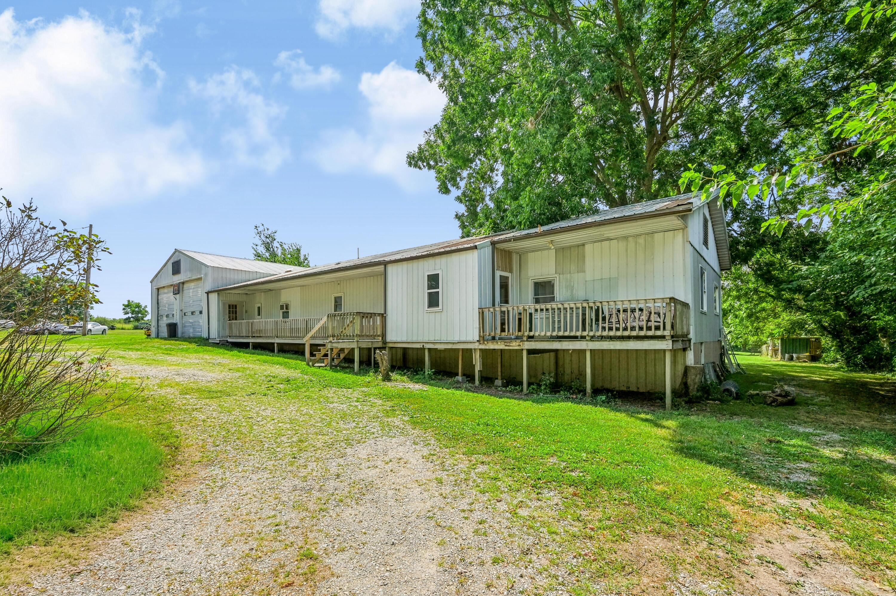 26813 Osage Drive Property Photo 3