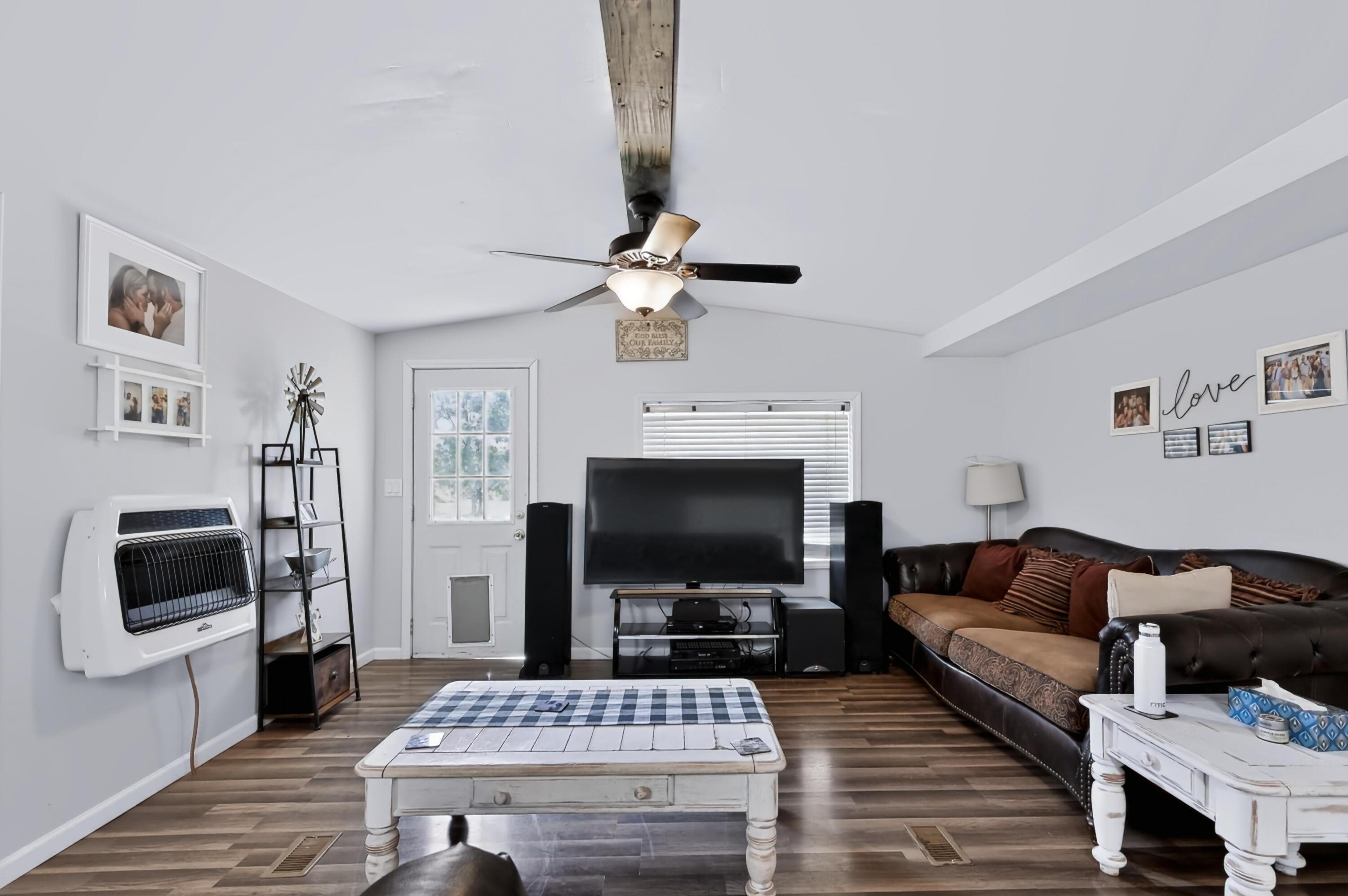 26813 Osage Drive Property Photo 4